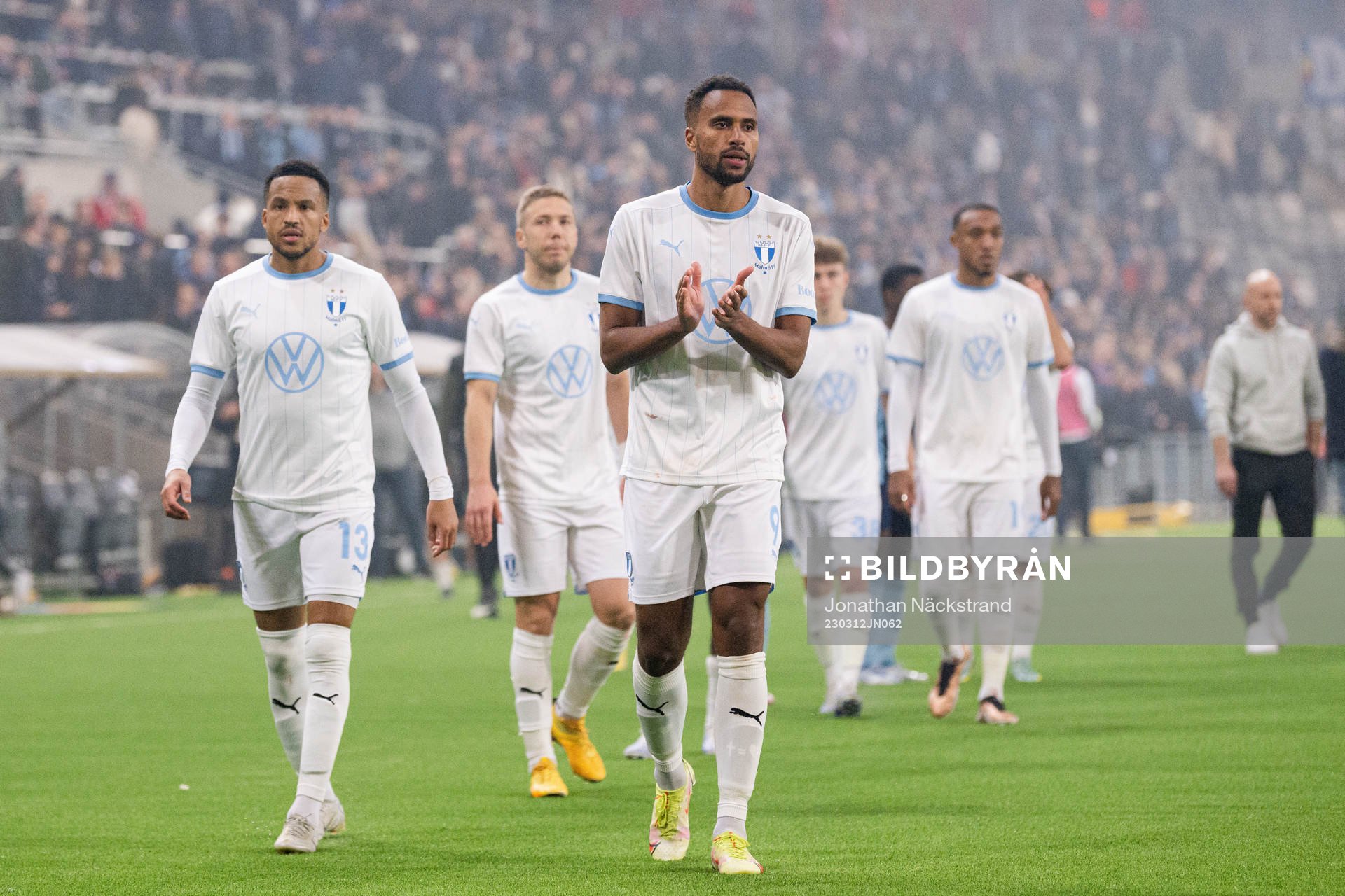 Malmö FFs Isaac Kiese Thelin deppar