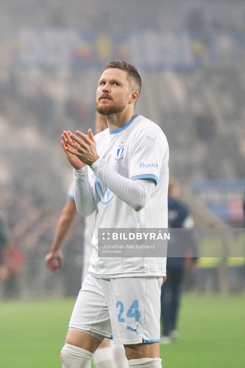 Malmö FFs Lasse Nielsen deppar