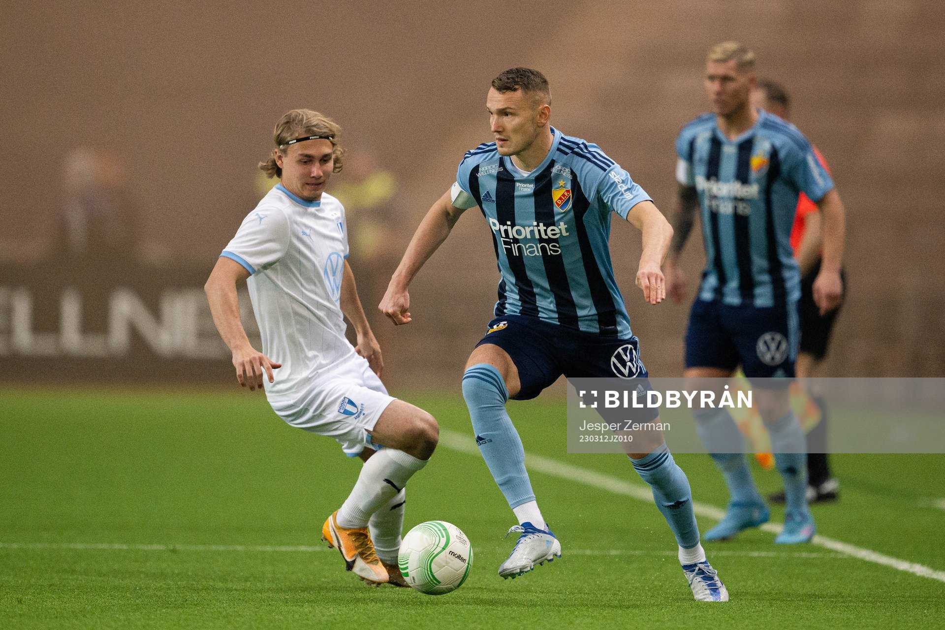 Malmö FFs Sebastian Nanasi och Djurgårdens Piotr Johansson