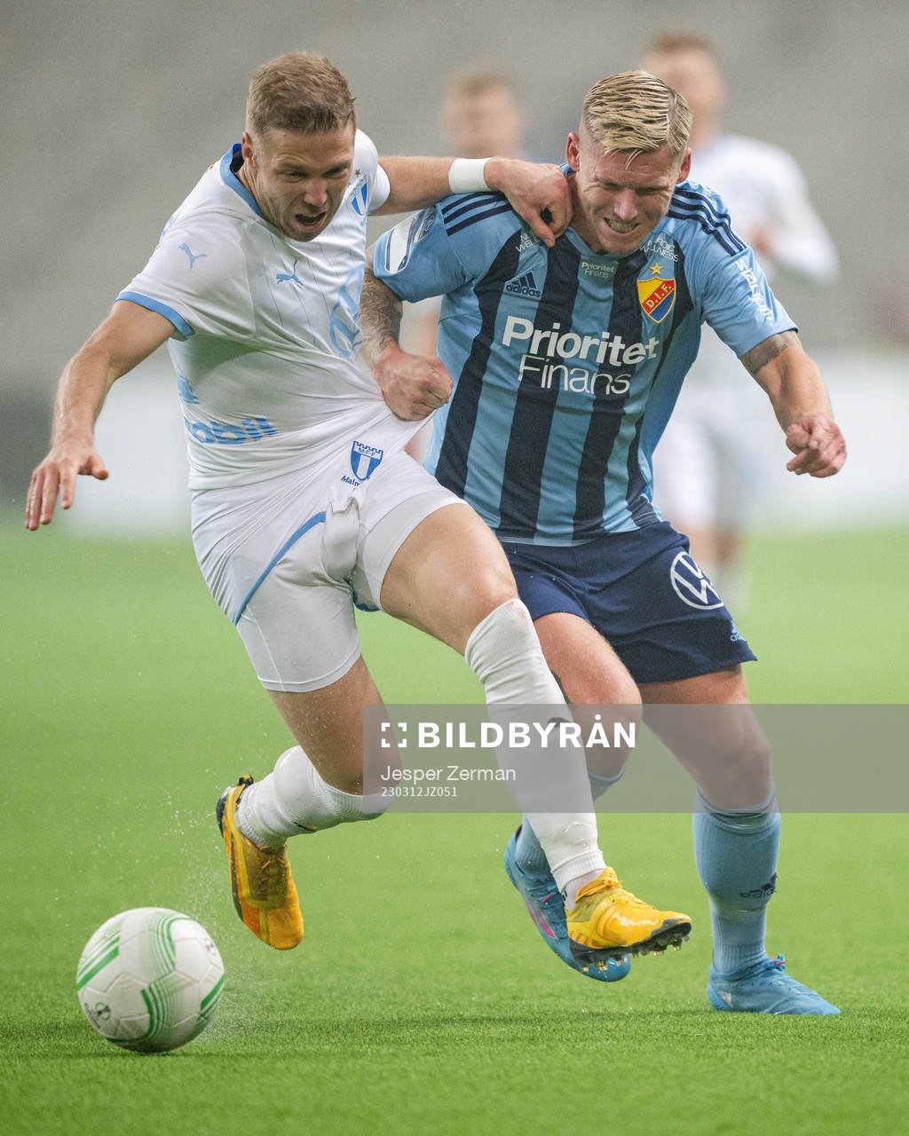 Malmö FFs Anton Tinnerholm och Djurgårdens Victor