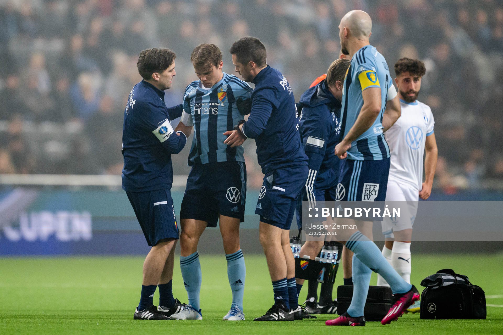 Djurgårdens Elias Andersson har ont