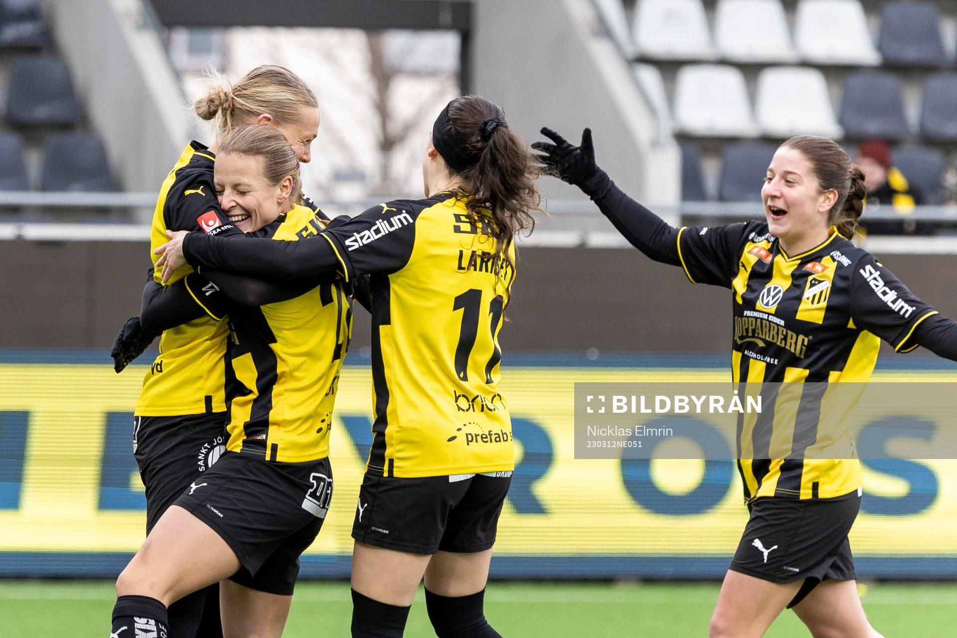 Häckens Stine Larsen, Anna Anvegård, Clarissa Lariseyoch