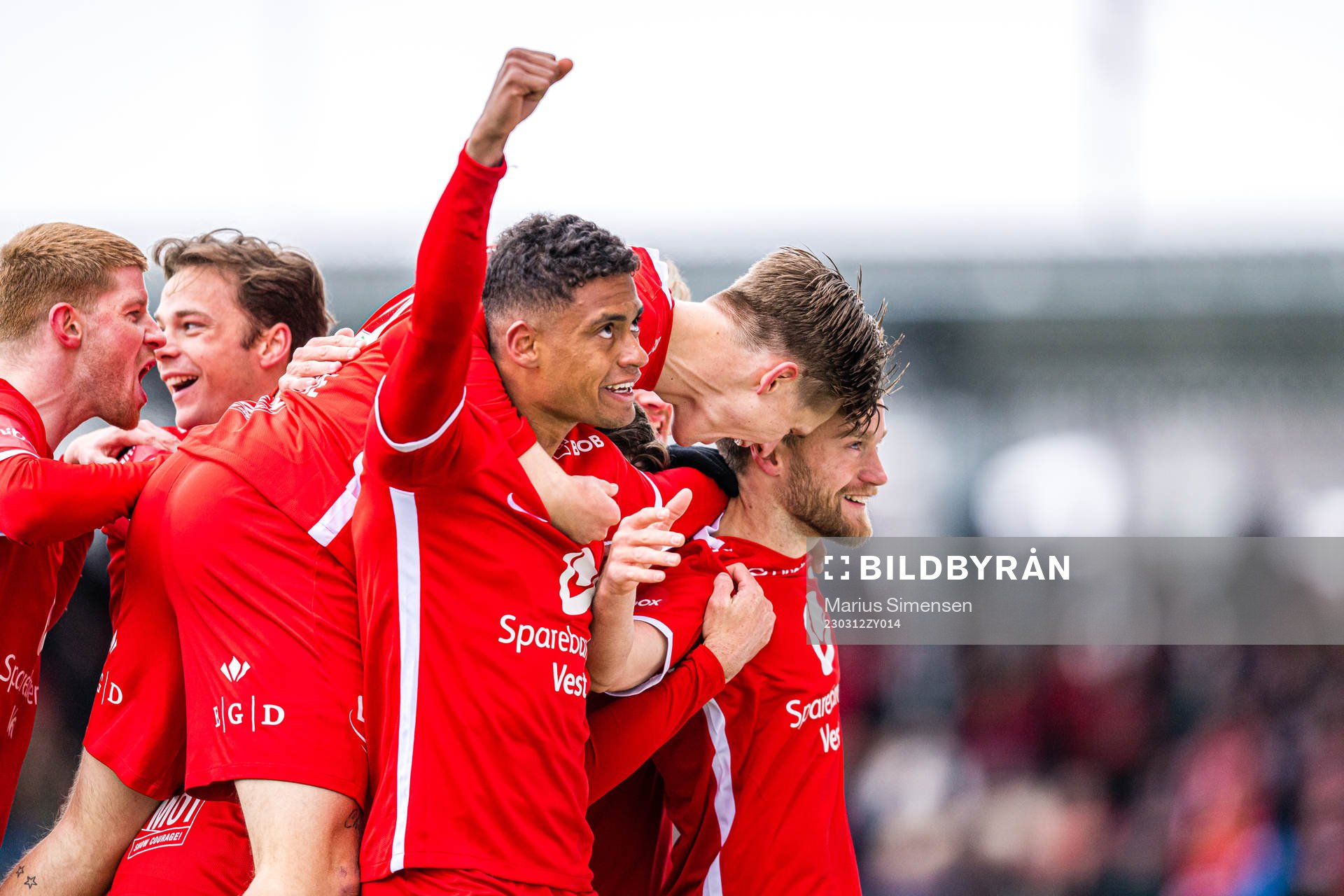 Bård Finne of Brann celebrates