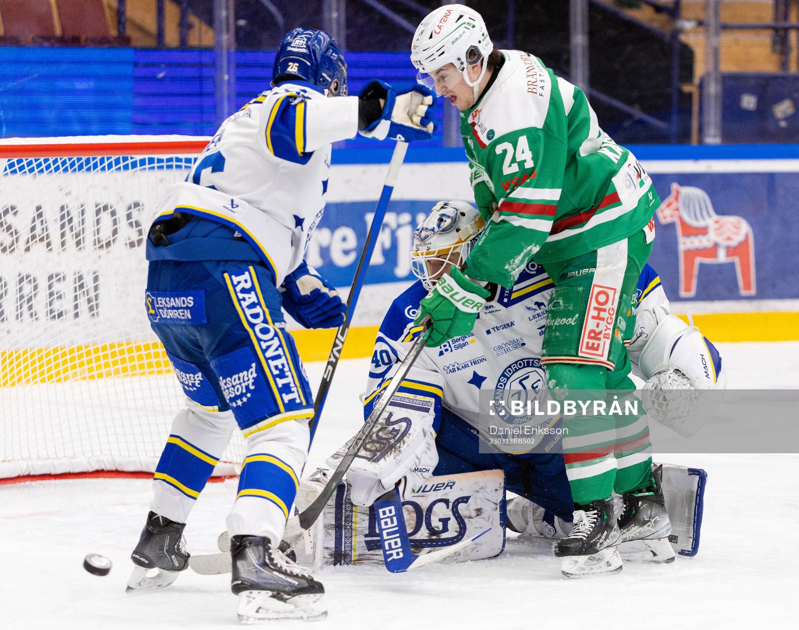 Leksands målvakt Mantas Armalis och Rögles Marco Kasper