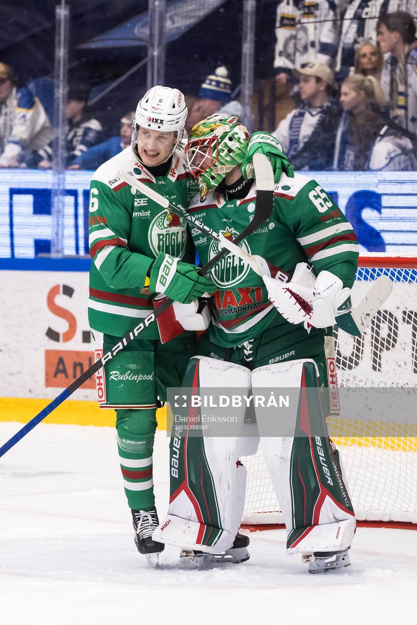 Rögles Tony Sund och Rögles målvakt Christoffer Rifalk