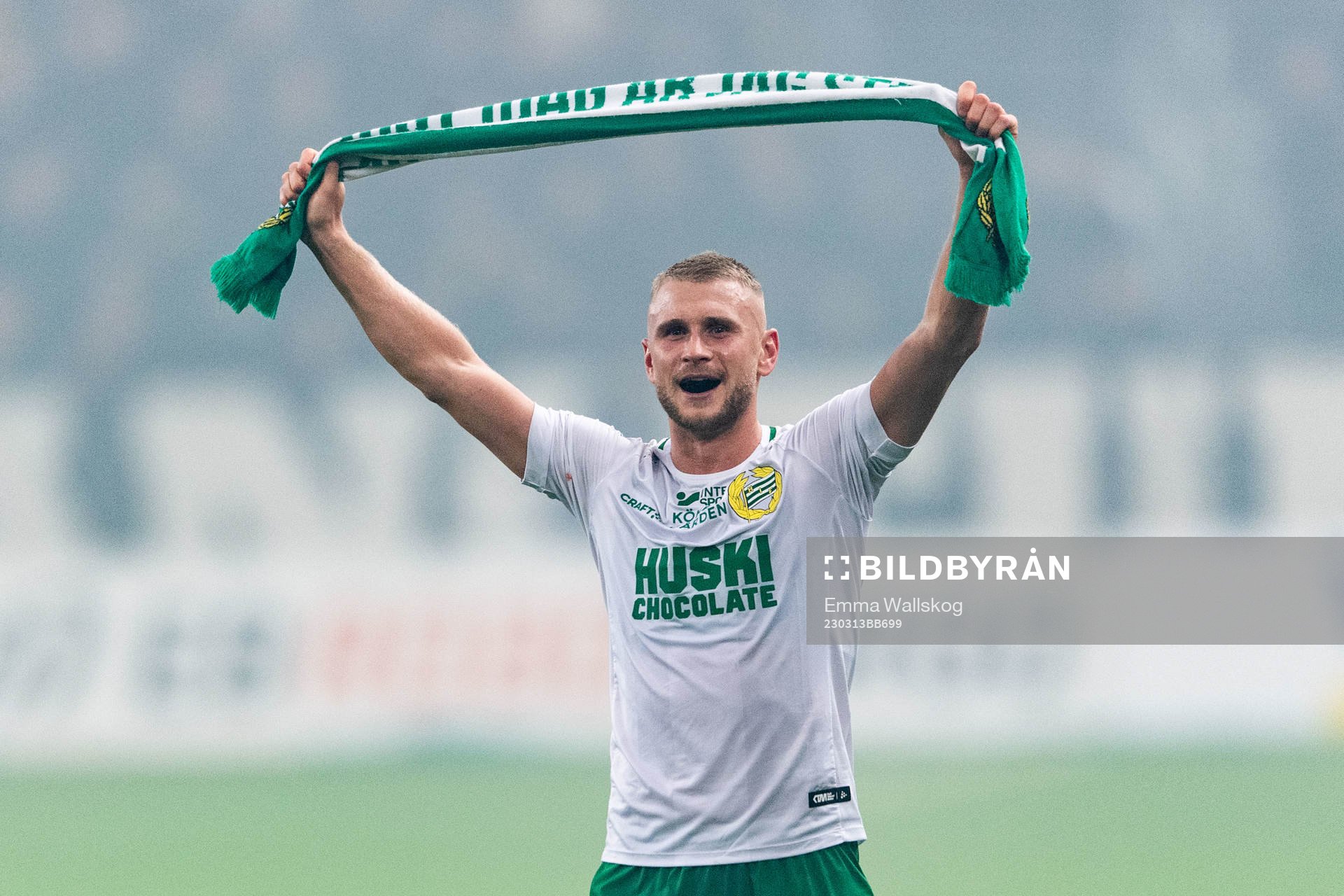Hammarbys Simon Strand jublar