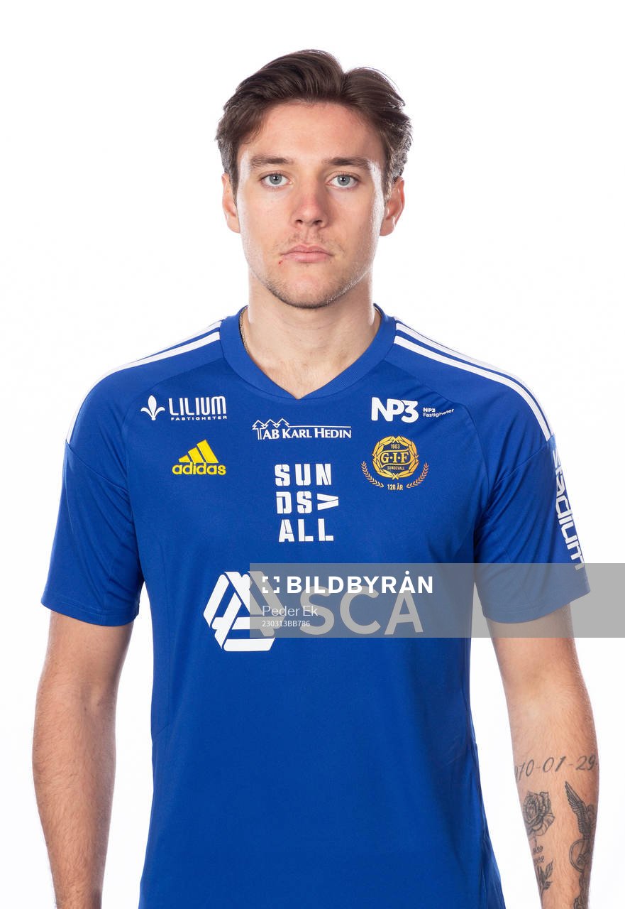 Sundsvalls Alexander Larsson poserar för ett porträtt den 13 mars 2023 i Sundsvall.