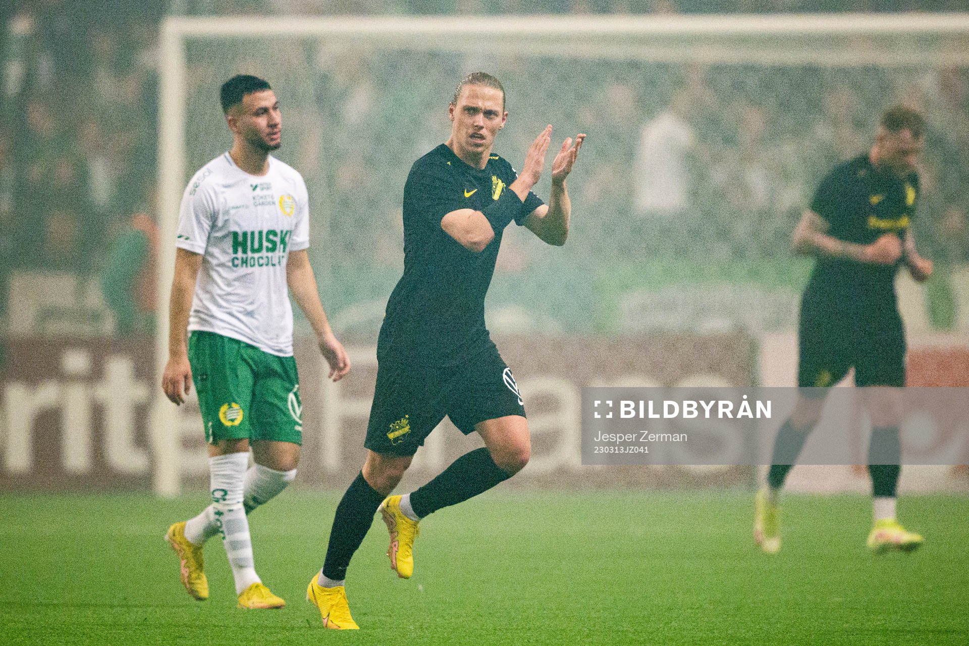 Hammarbys Abdelrahman Saidi deppar och AIKs Viktor Fischer