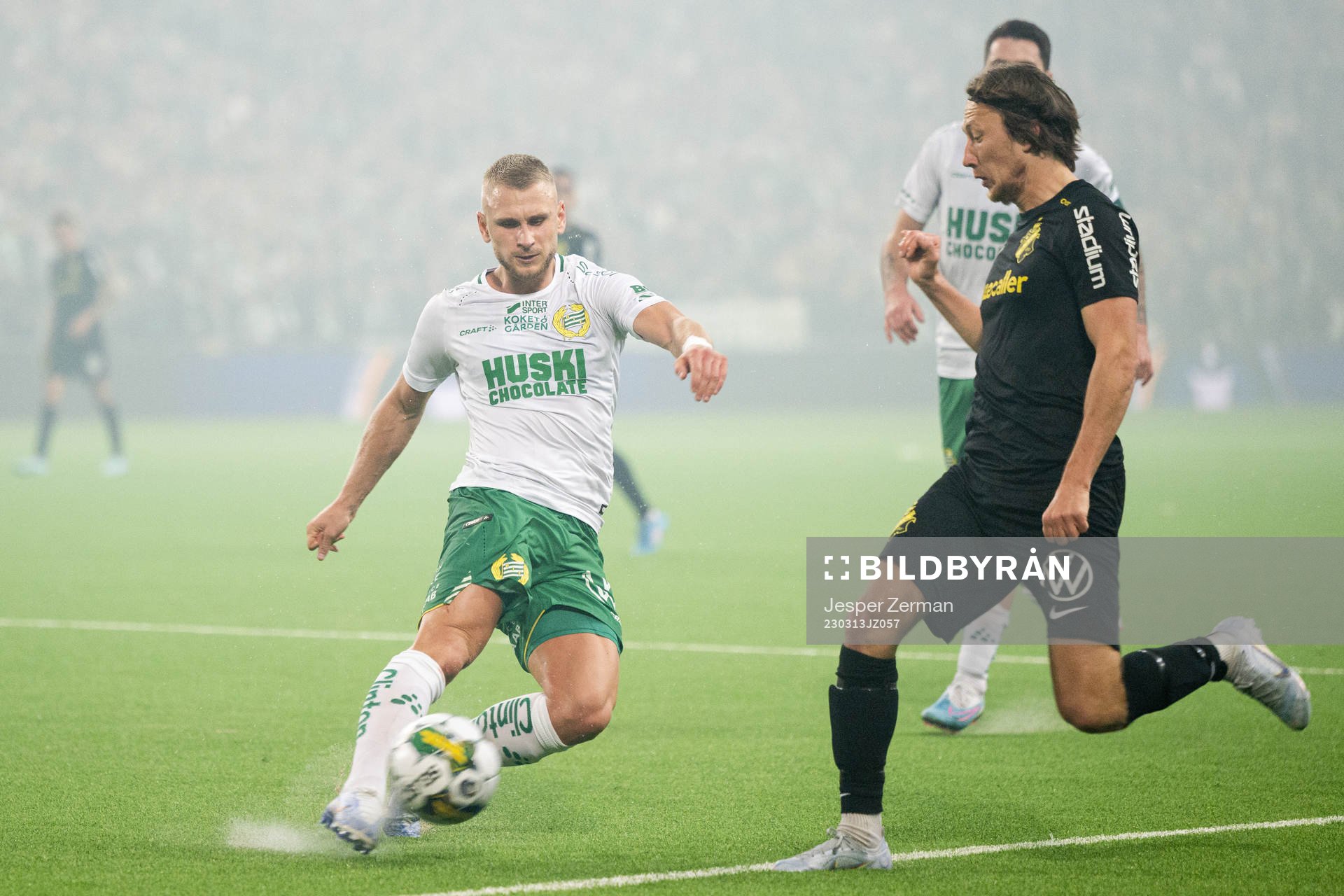Hammarbys Simon Strand och AIKs Axel Björnström
