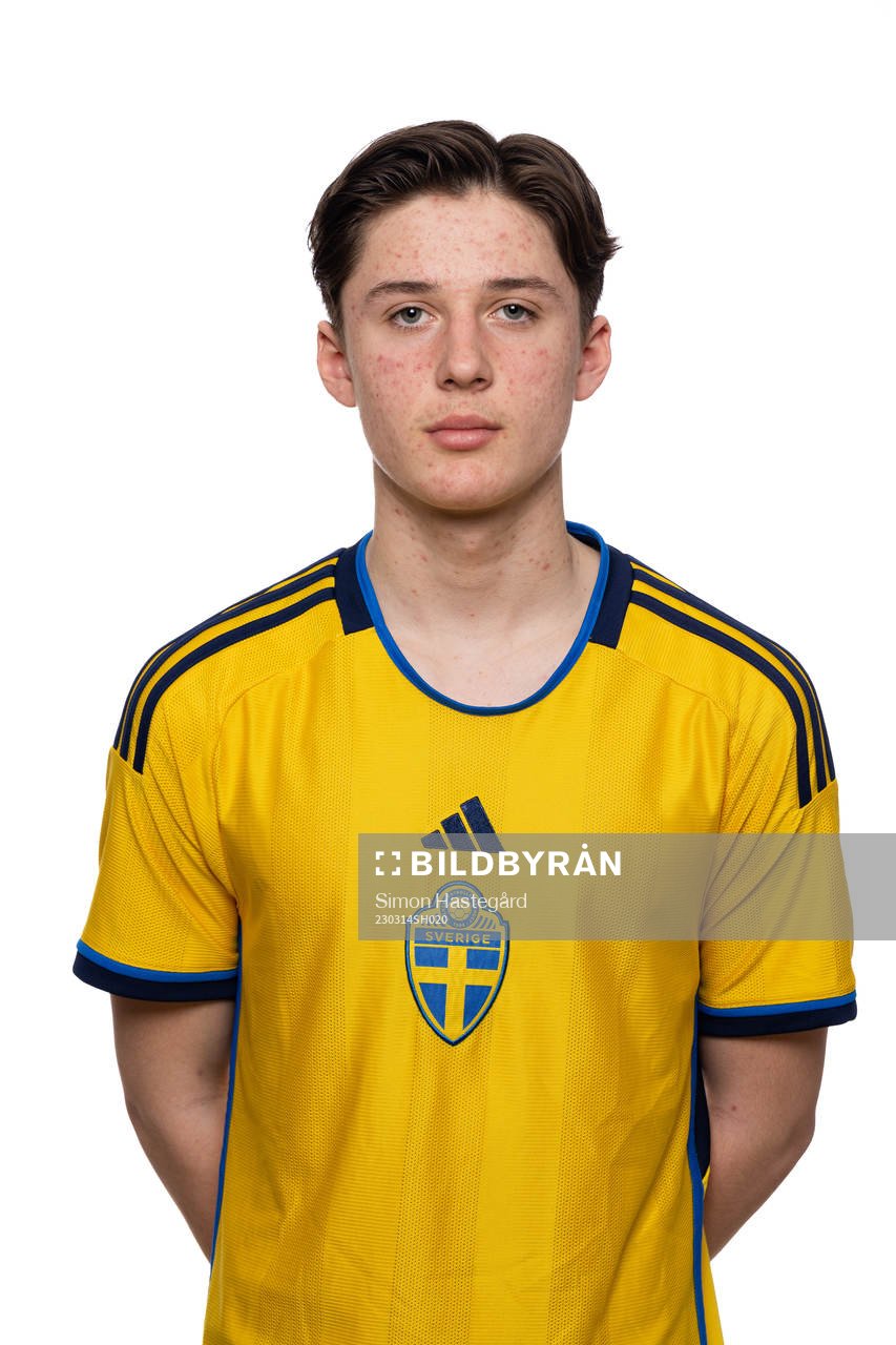 Adrian Andersson i P16-landslaget