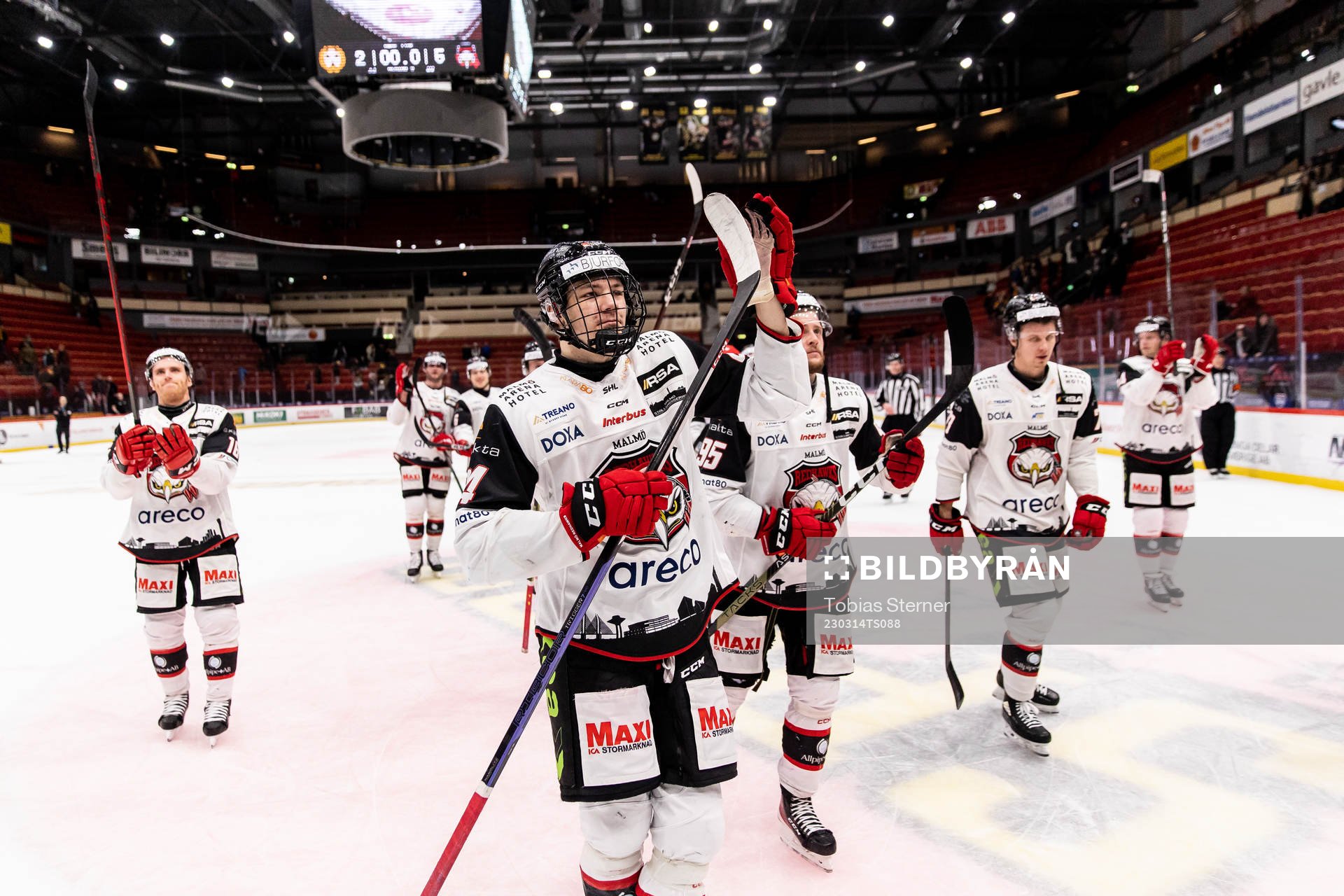 Malmö Redhawks Anton Wahlberg jublar