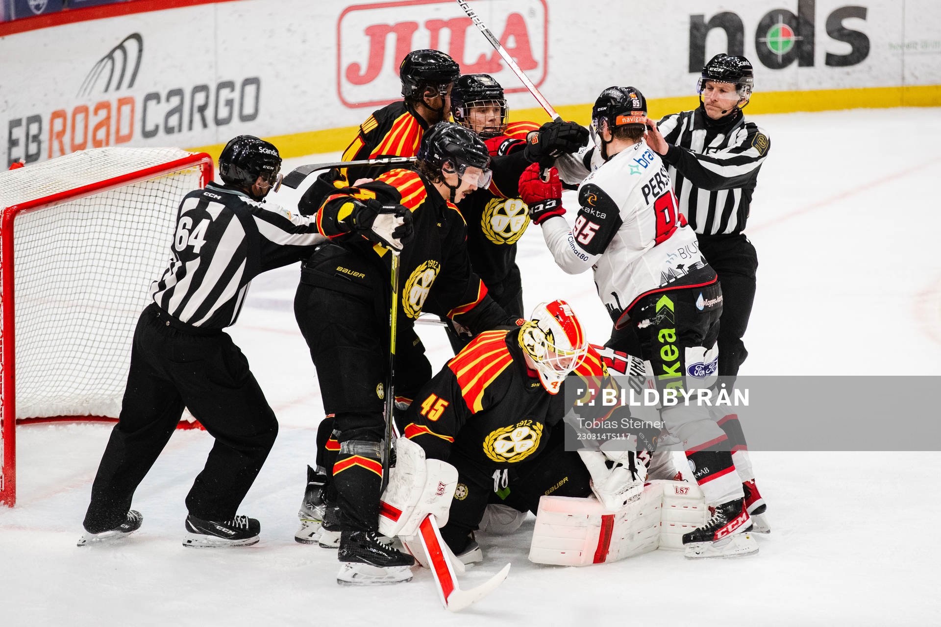 Brynäs målvakt Jussi Olkinuora, Hannes Björninen, Theo