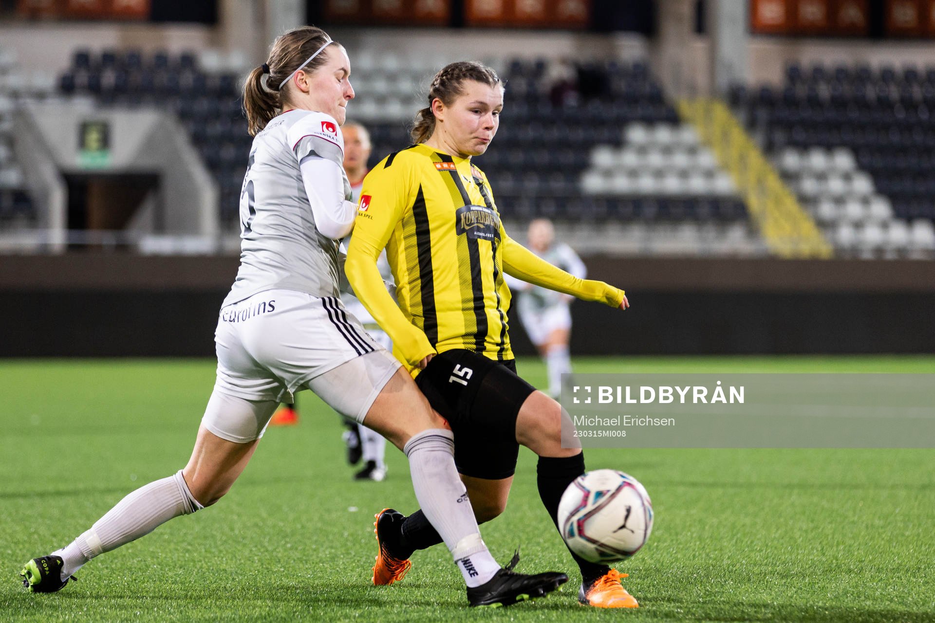 Lidköpings Emma Gabrielsson och Häckens Alexandra