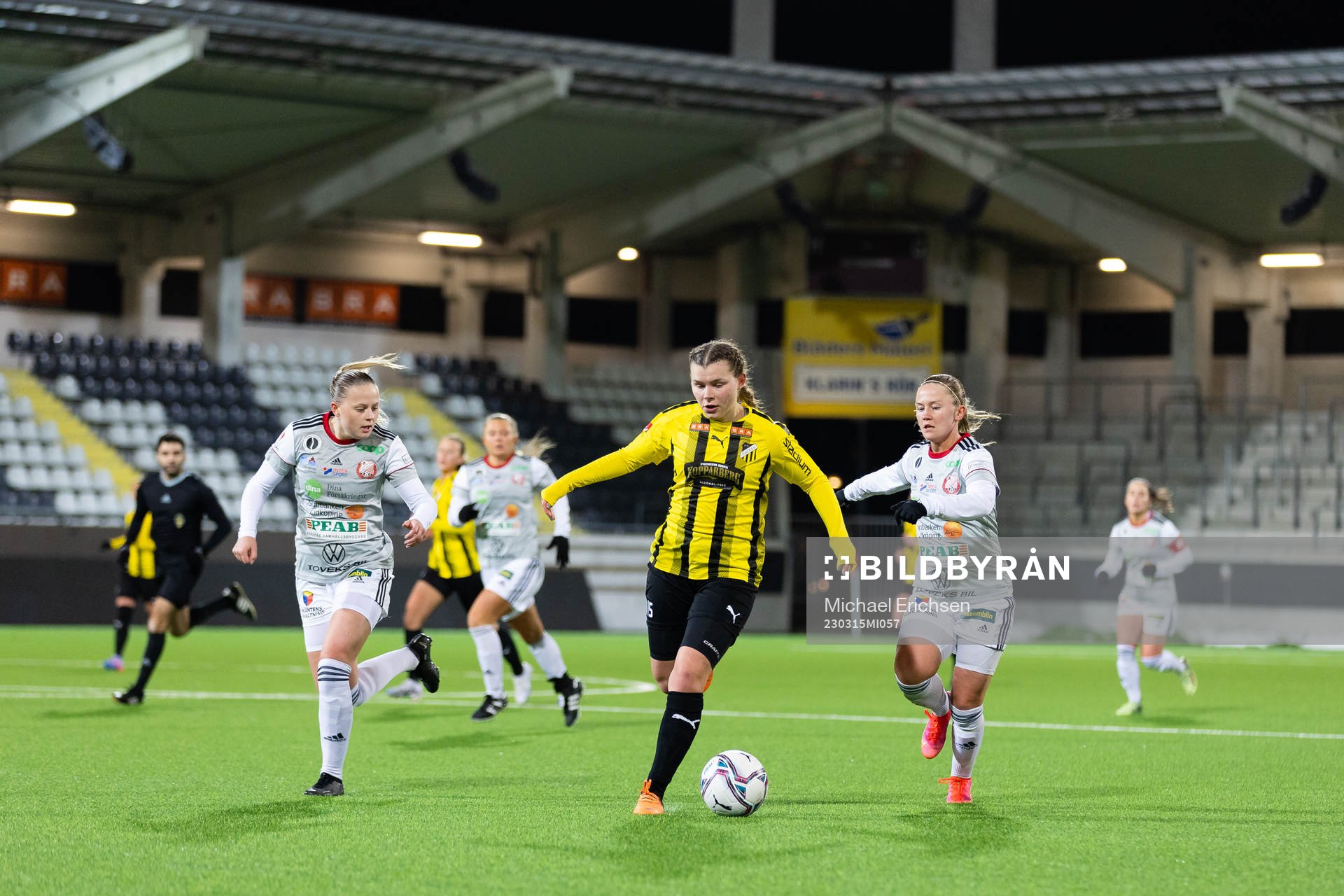 Häckens Alexandra Hellekant