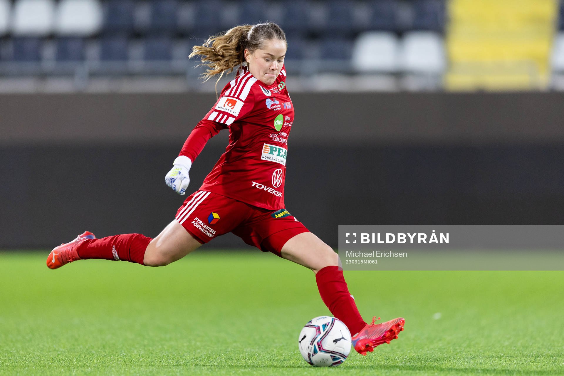 Lidköpings målvakt Liisa Tuomi