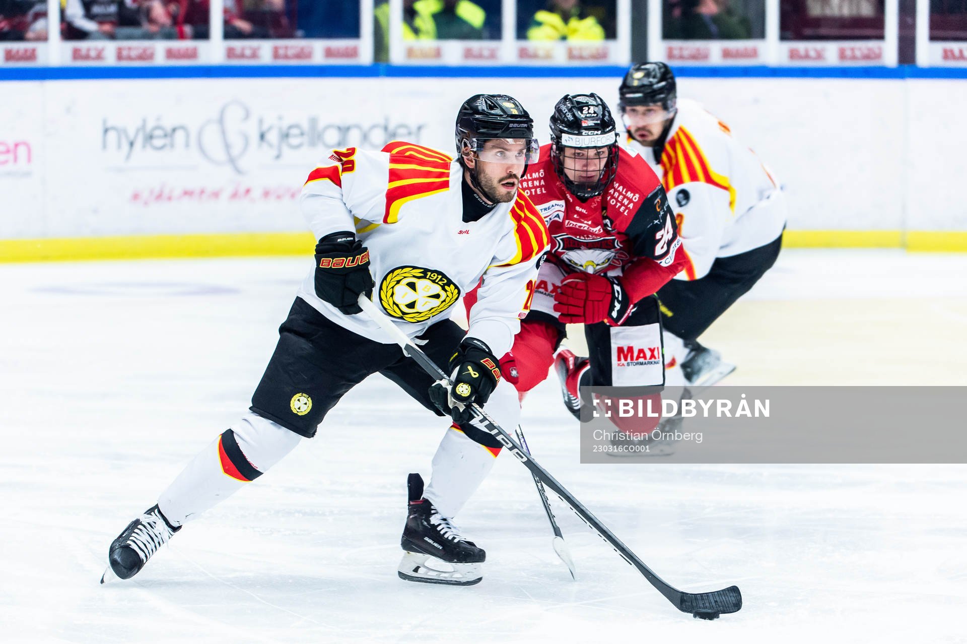 Brynäs Oula Palve och Malmö Redhawks Anton Wahlberg