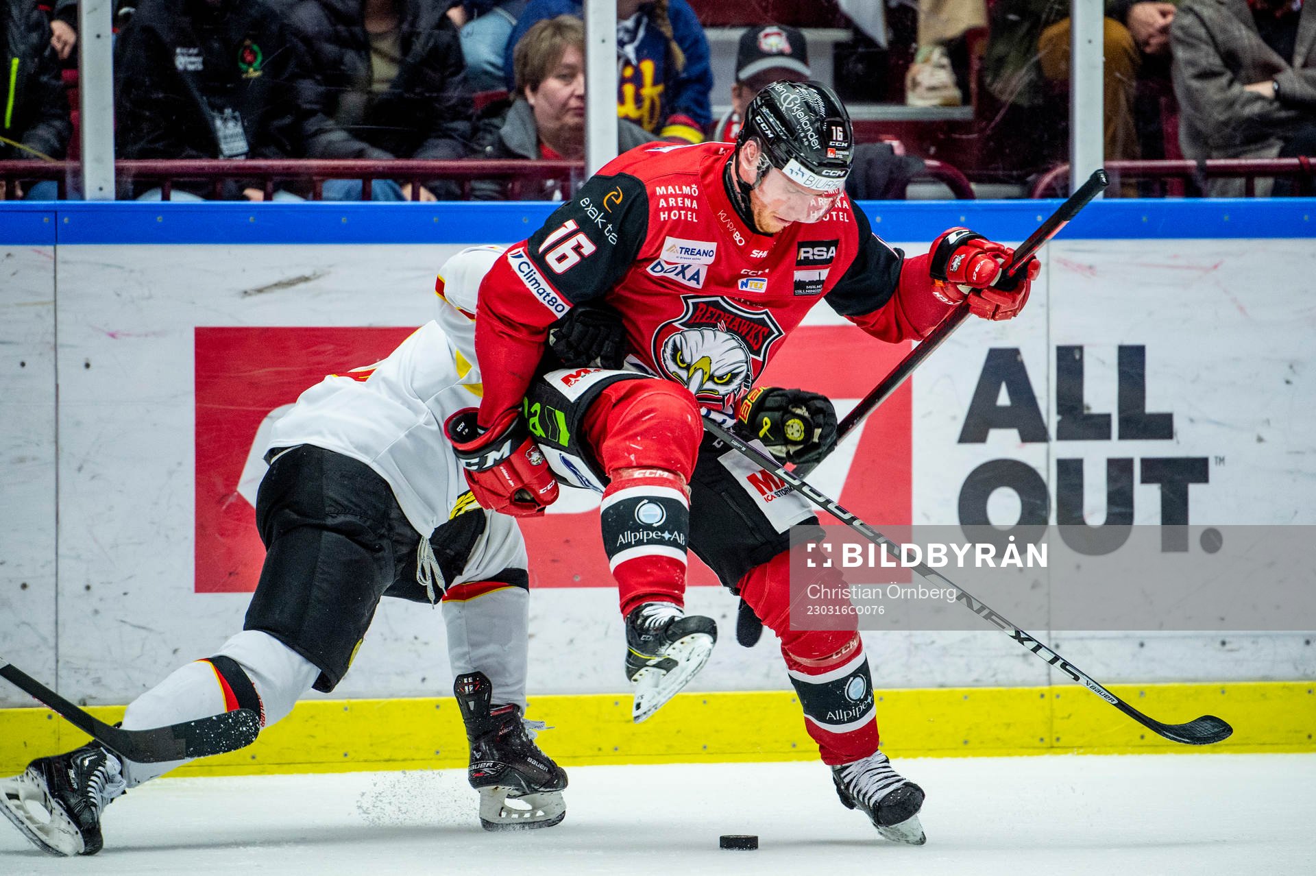 Malmö Redhawks Matias Lassen mot Brynäs Oula Palve