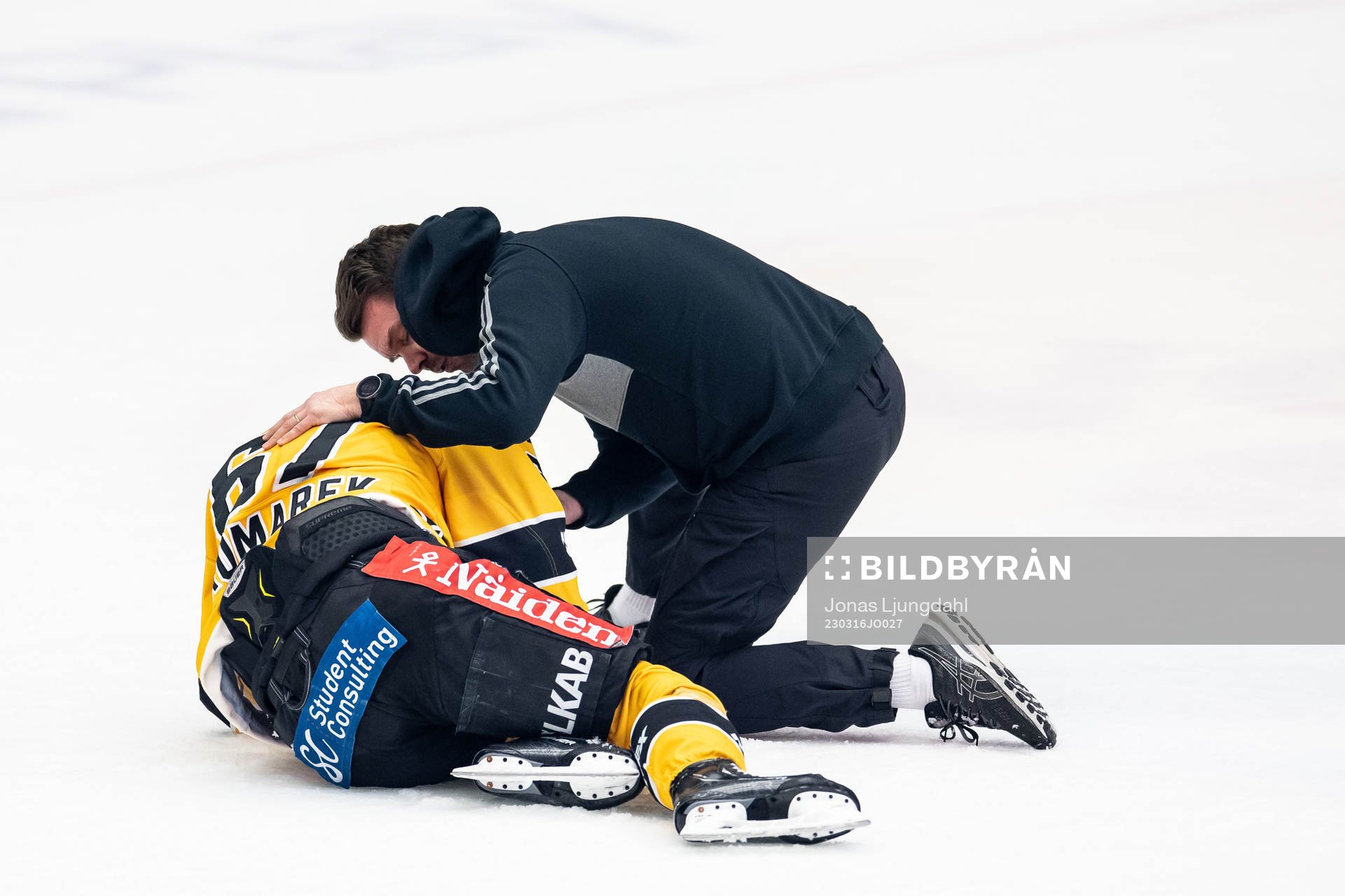 Luleås Konstantin Komarek med skada