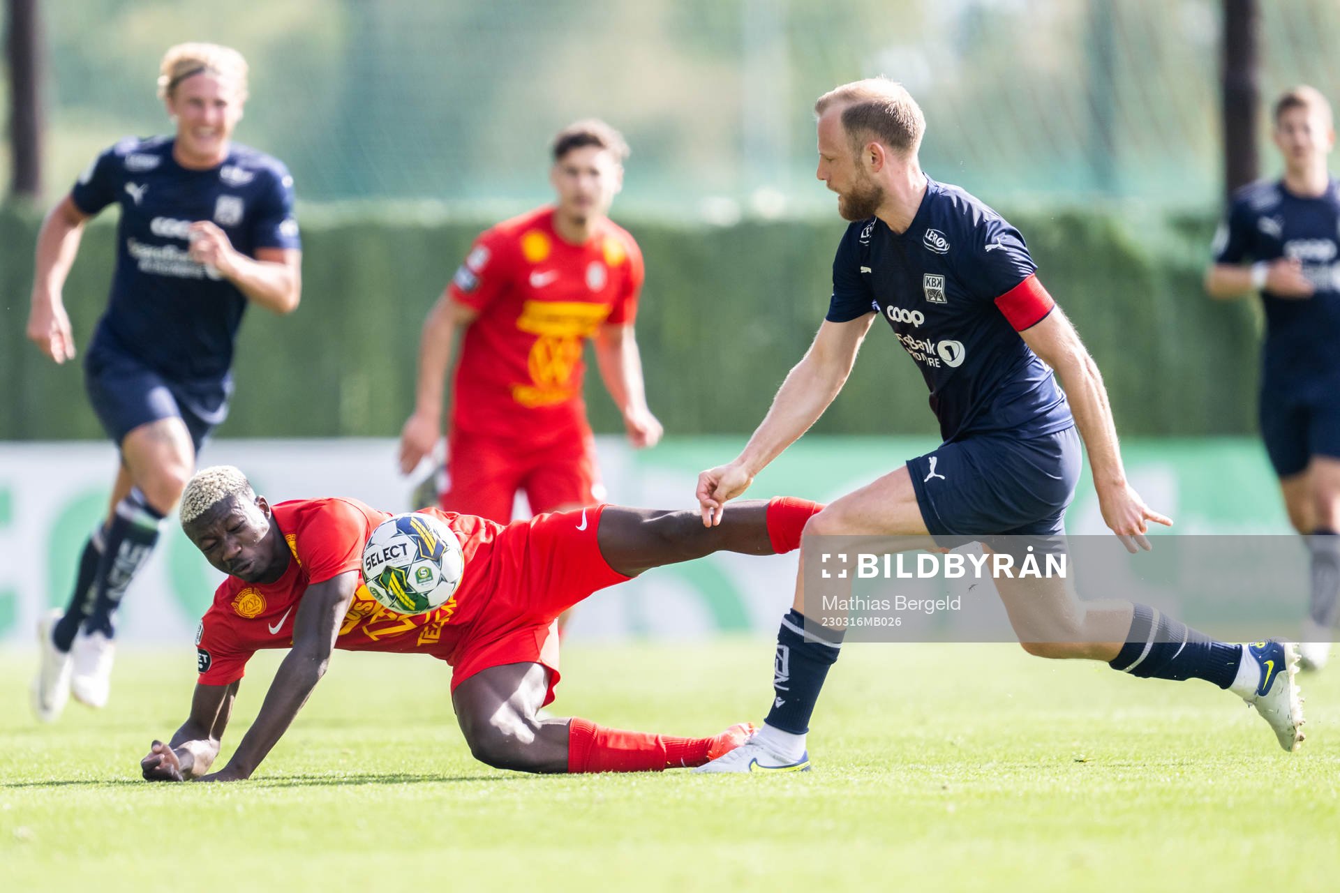 Landskronas Ousmane Diawara och Kristiandsunds Dan Peter