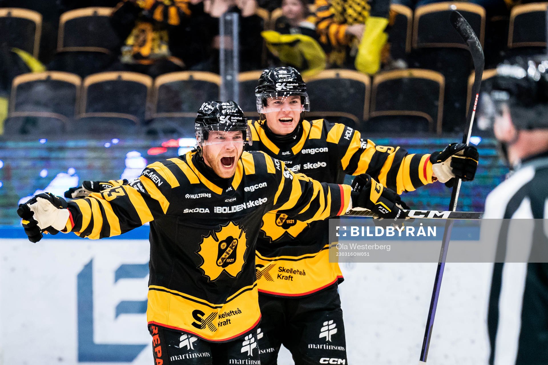 Skellefteå AIKs Filip Sandberg och Rickard Hugg jublar