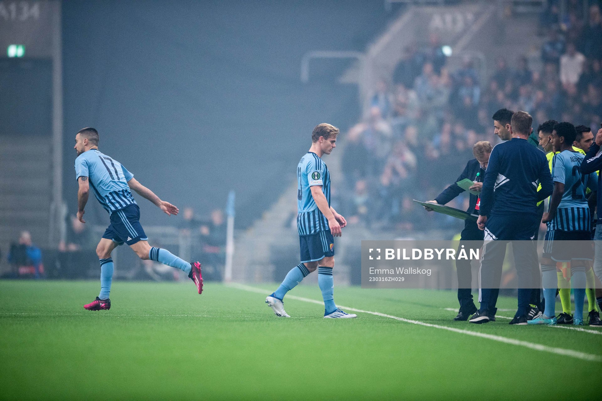 Hampus Finndell of Djurgården is replaced by Carlos Moros