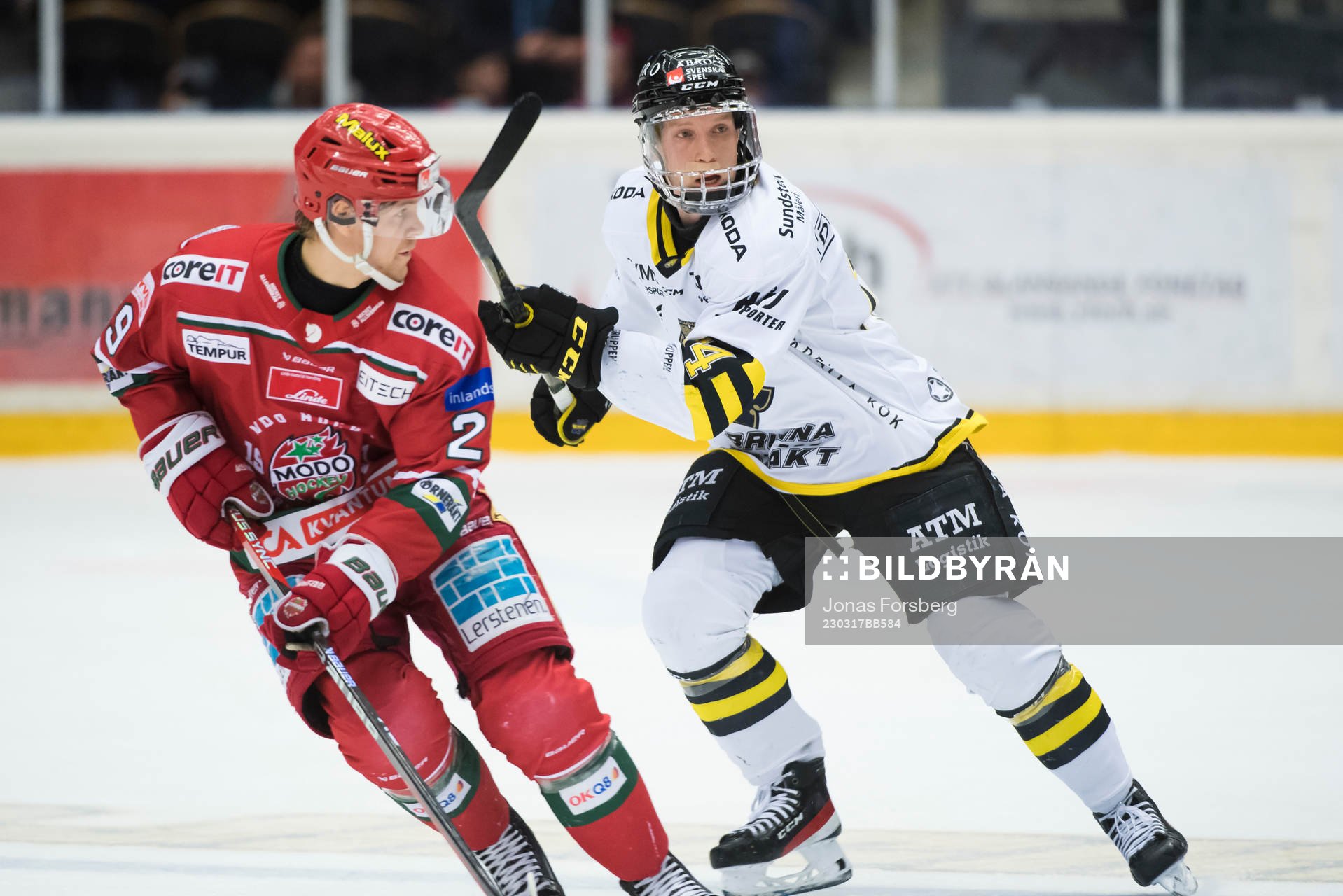 Modos Mikkel Aagaard och AIKs Oscar Öhman