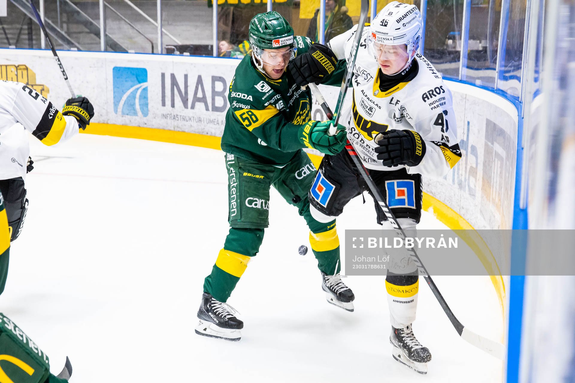 Björklövens Kim Johansson och Västerås Liam Dower