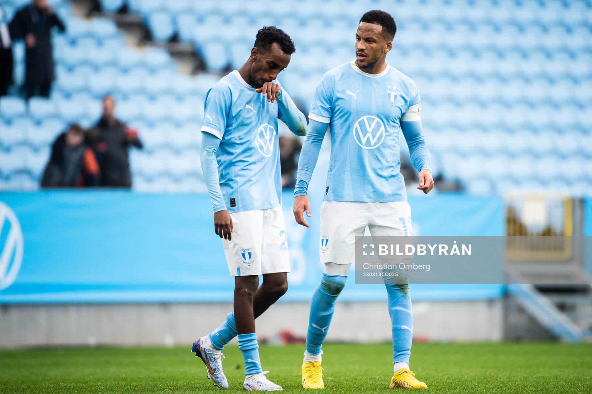 Malmö FFs Taha Ali och Martin Olsson deppar