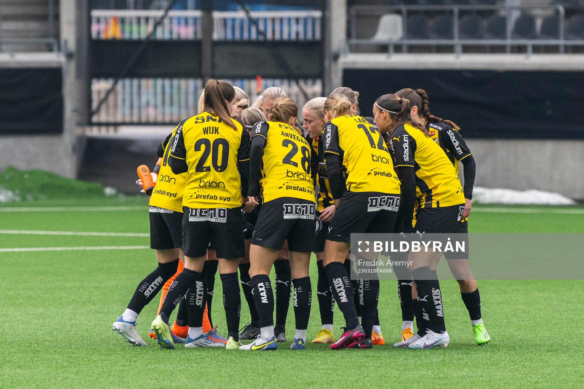 Häckens spelare samlas