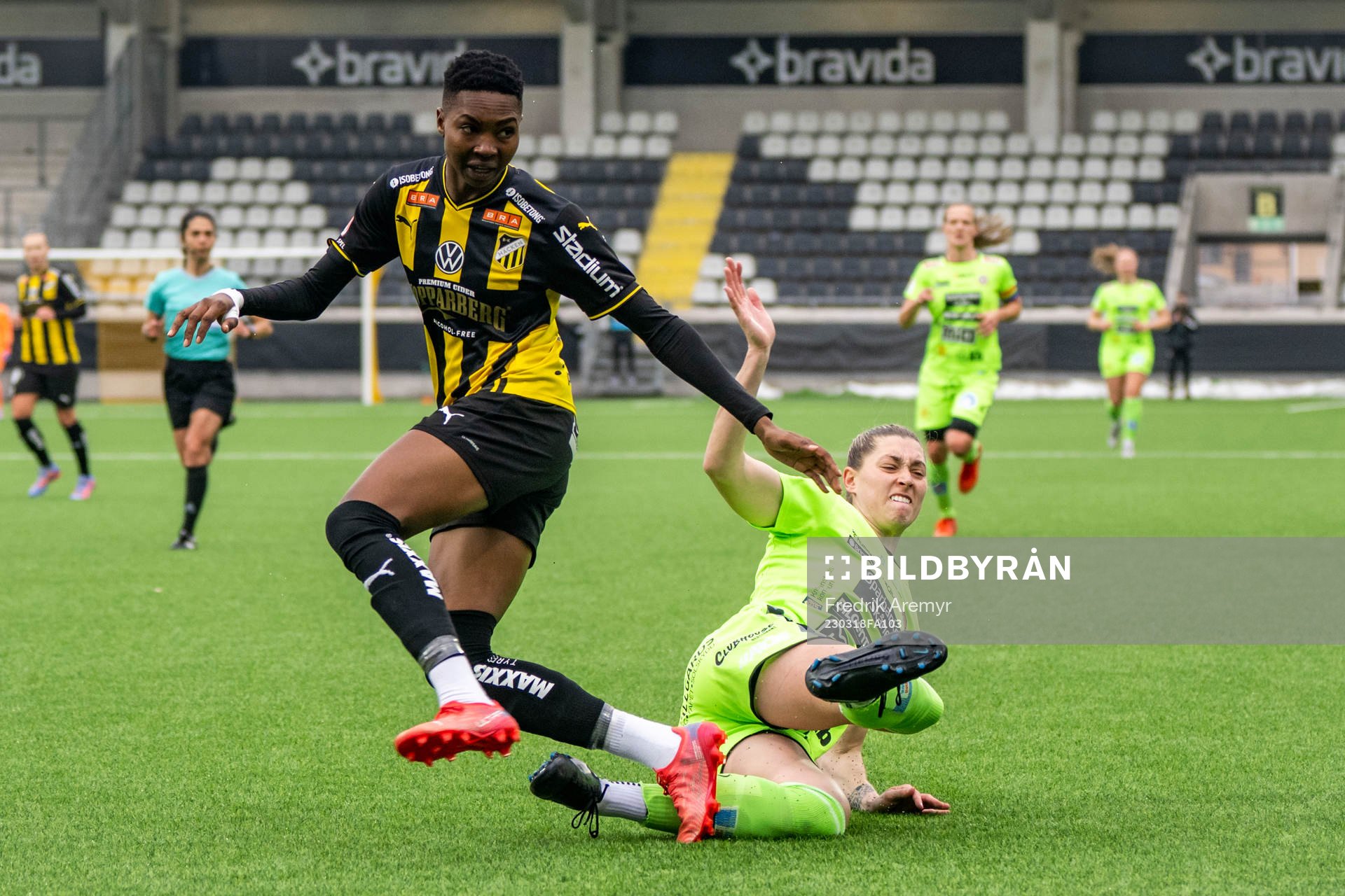 Kristianstads Jordan Brewster och Häckens Aisha Masaka