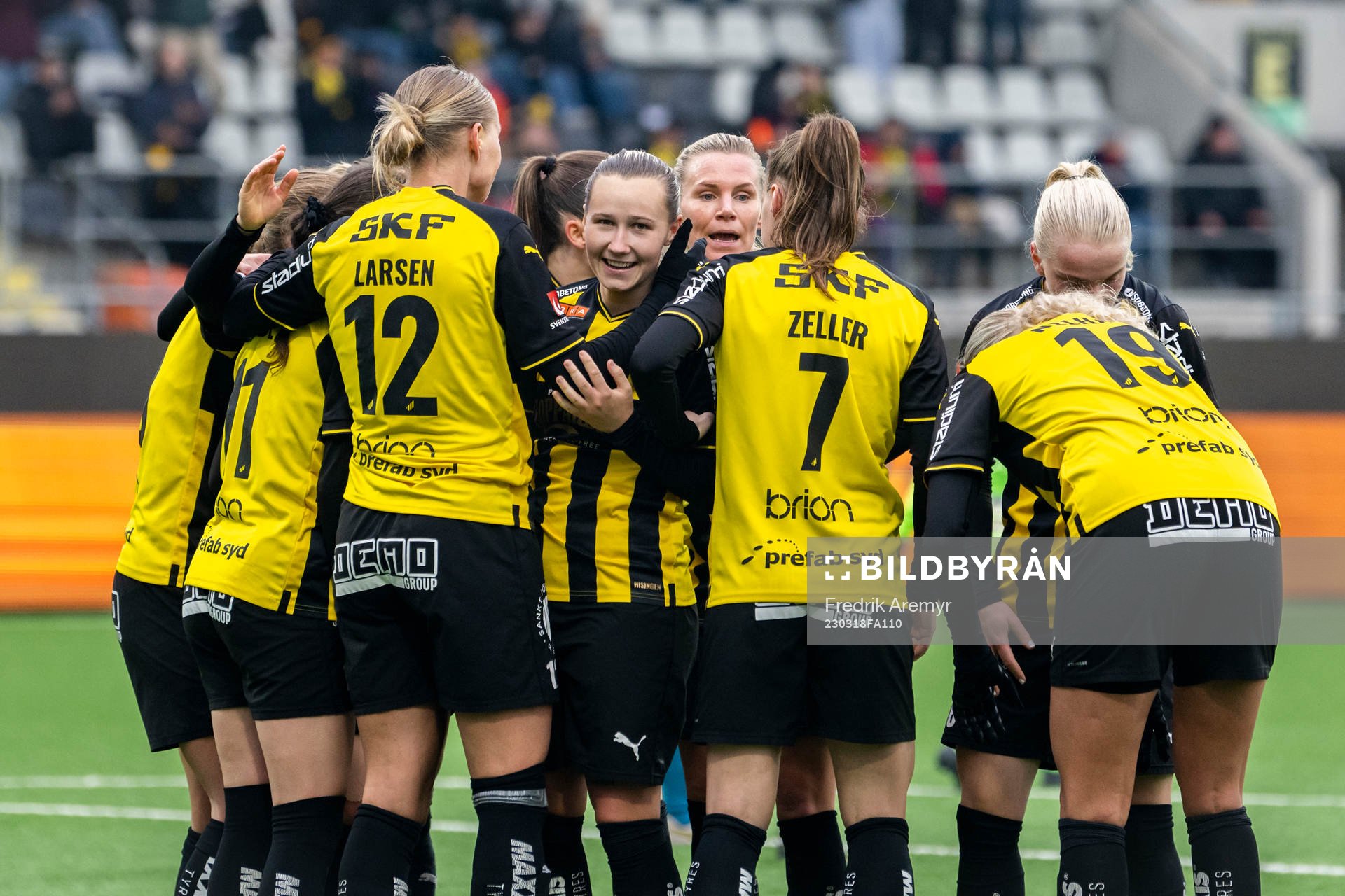 Häckens spelare jublar