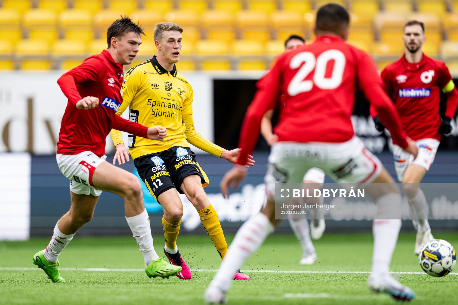 Degerfors Oscar Wallin och Elfsborgs Alexander Bernhardsson