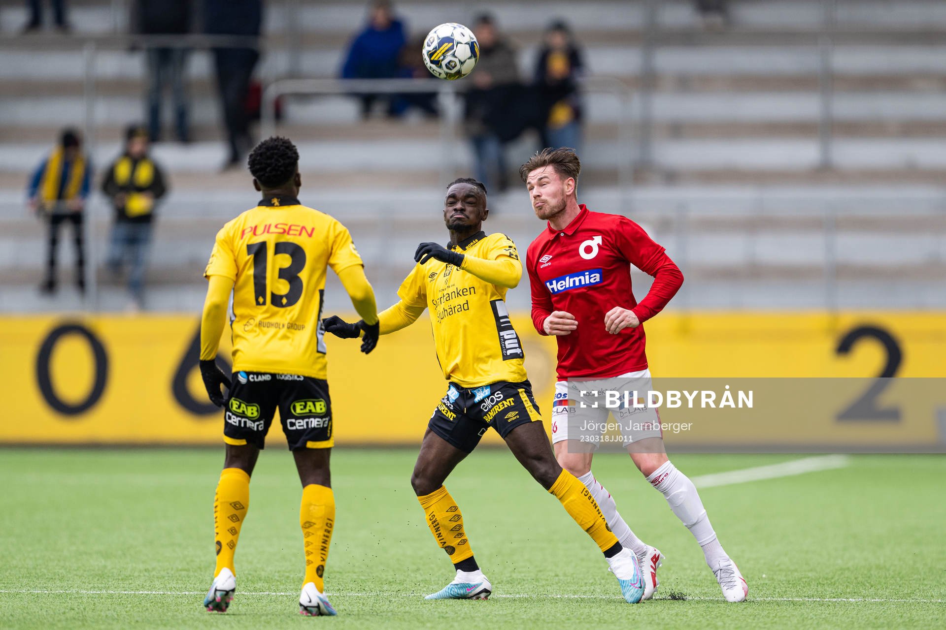 Elfsborgs Emmanuel Boateng och Degerfors Oscar Wallin