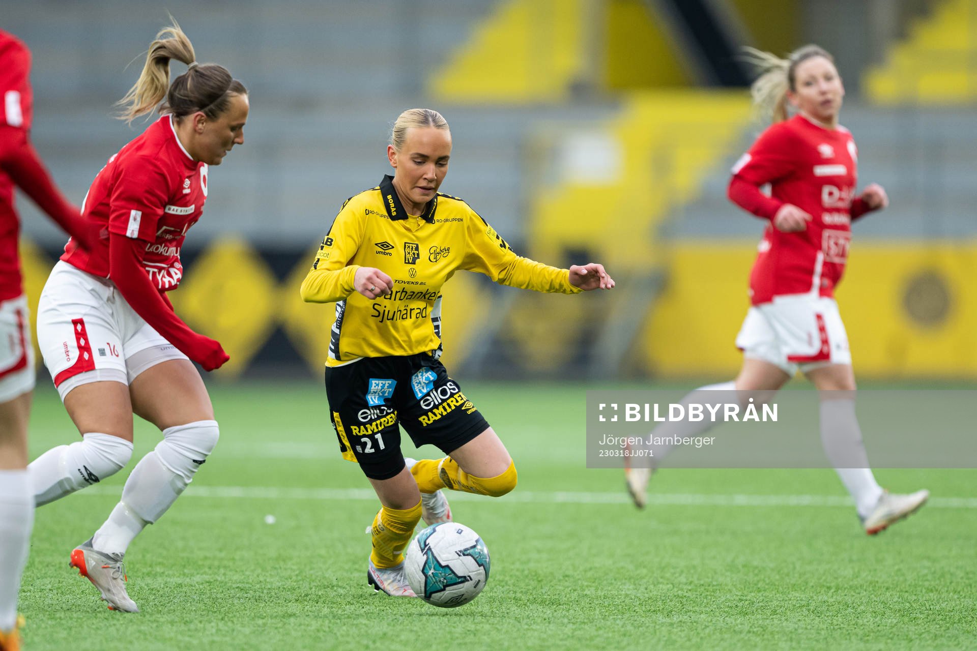 Degerfors Tyra Eriksson och Elfsborgs Tea Skoglund
