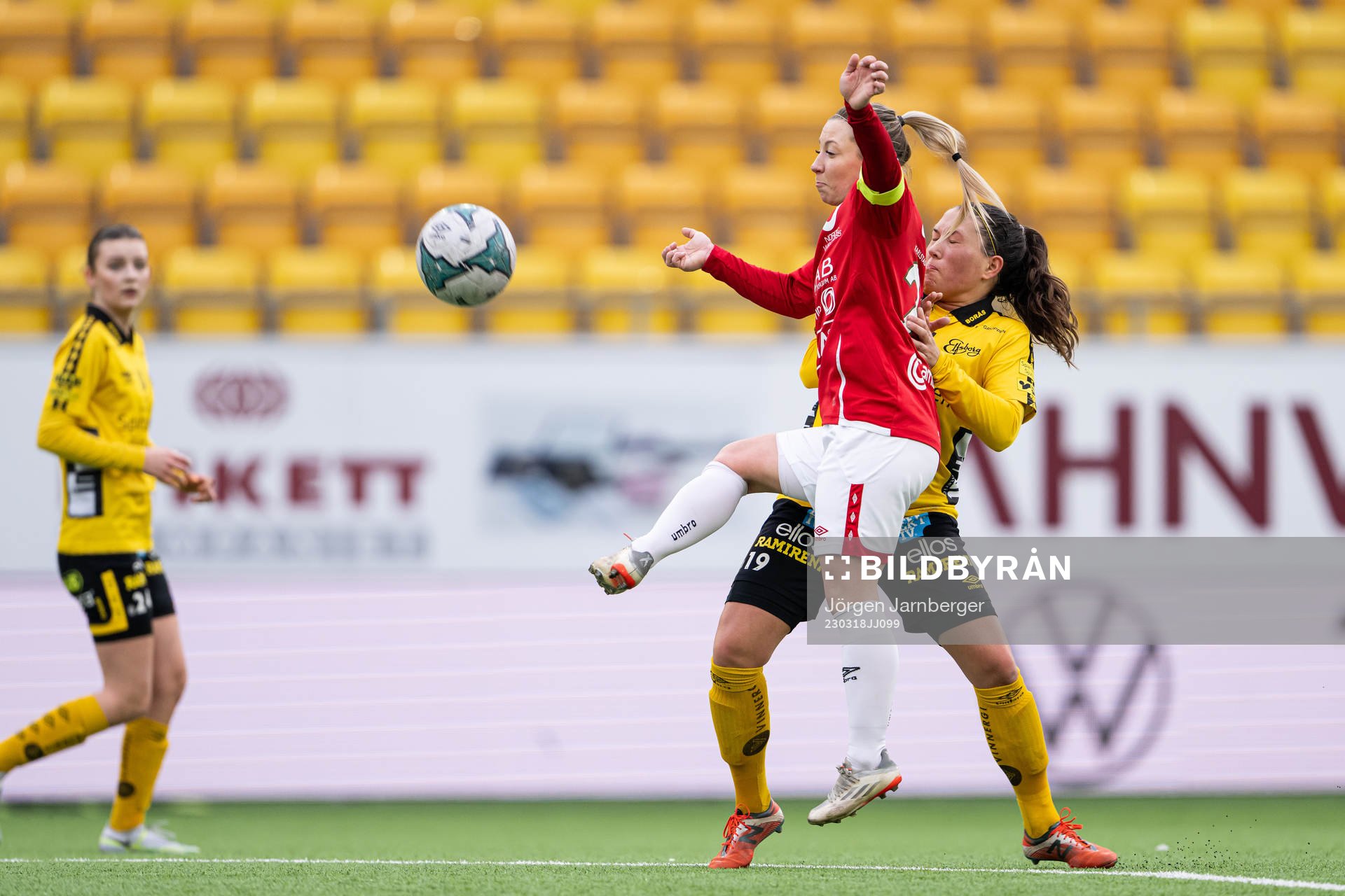 Degerfors Jessica Axelsson och Elfsborgs Johanna Kalinski