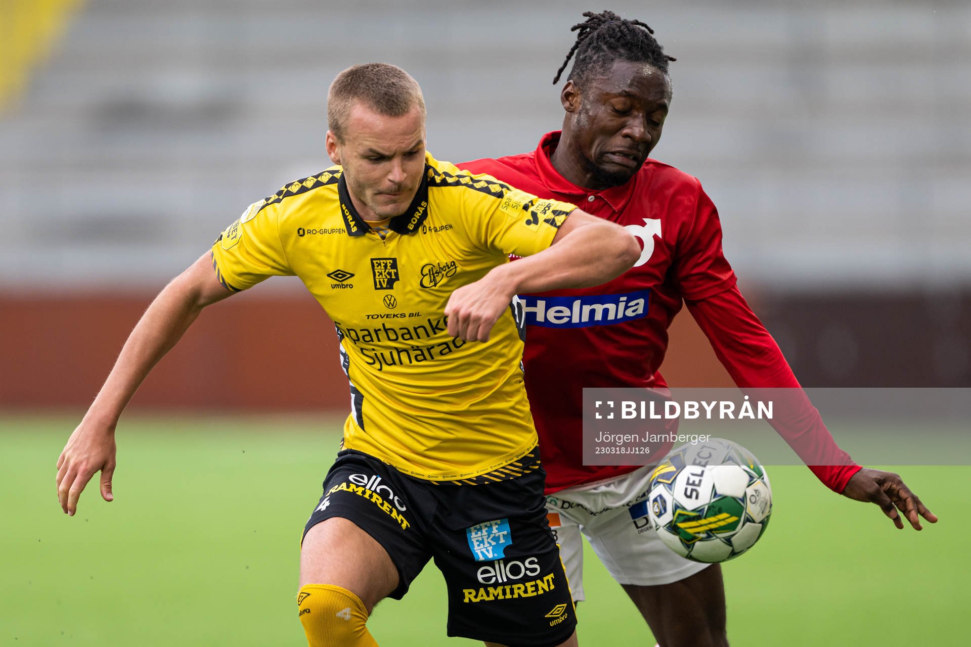 Elfsborgs Gustav Henriksson och Degerfors Fortune Akpan