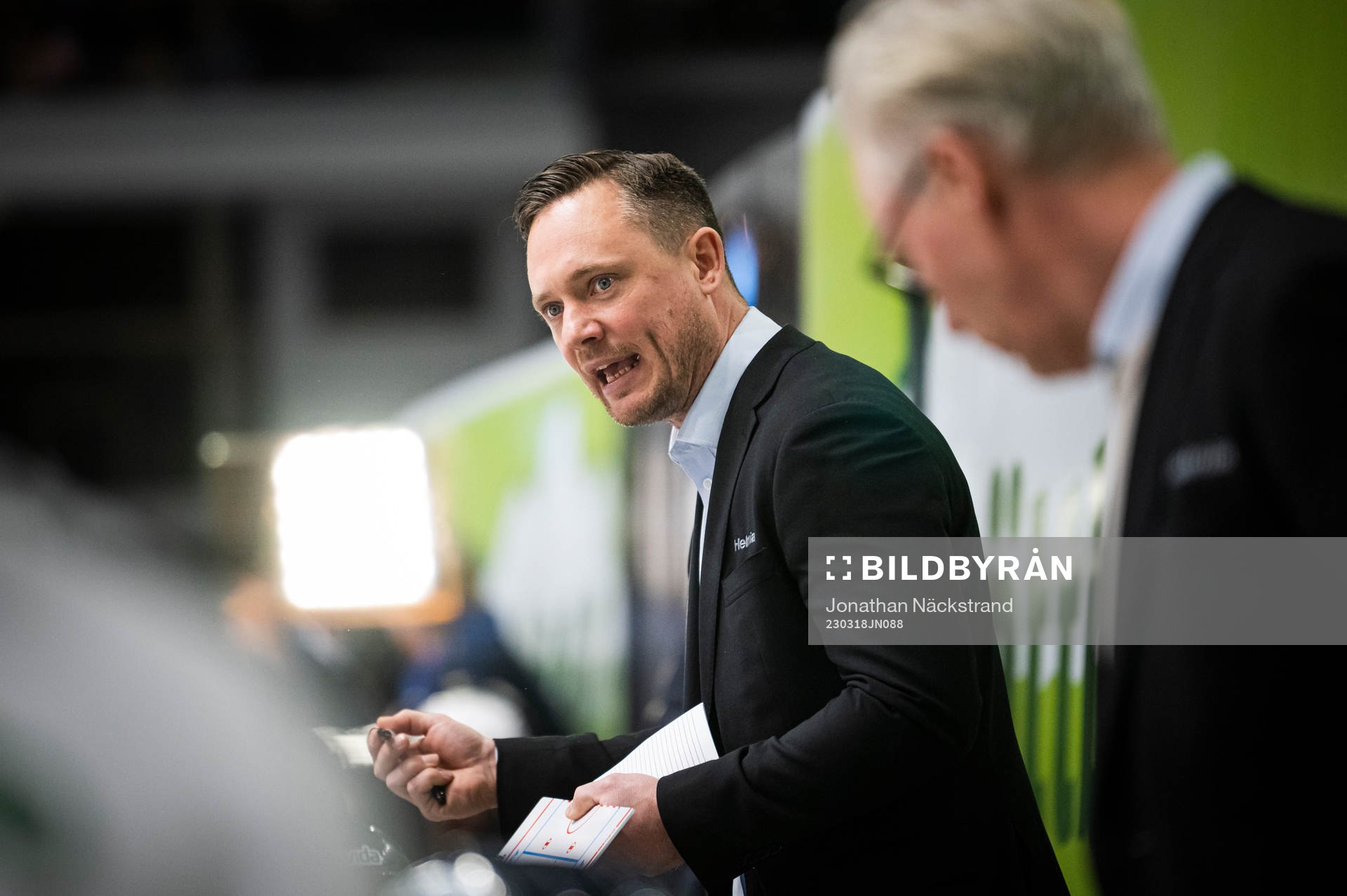 Karlskogas huvudtränare Karl Helmersson