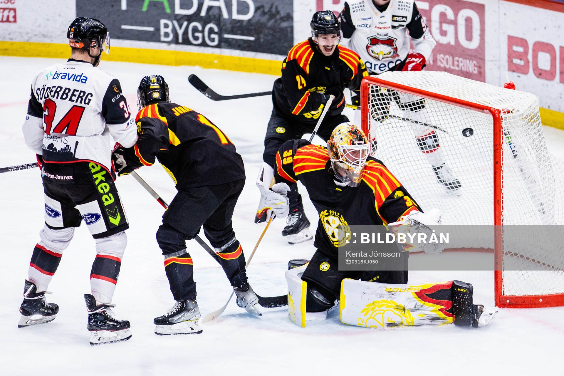 Malmö Redhakws Nuutti Viitasalo gör 1-1 bakom Brynäs