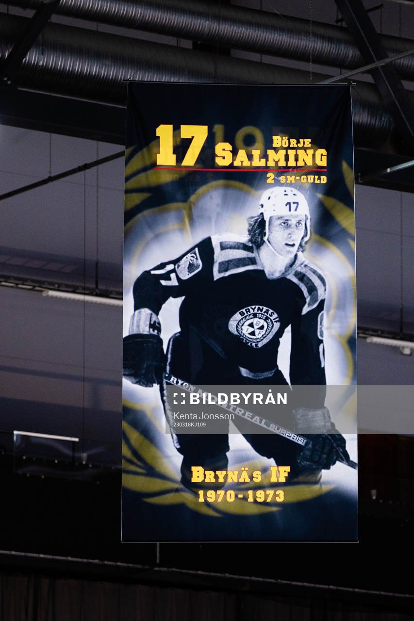 En vepa av Börje Salming i taket på Monitor ERP Arena