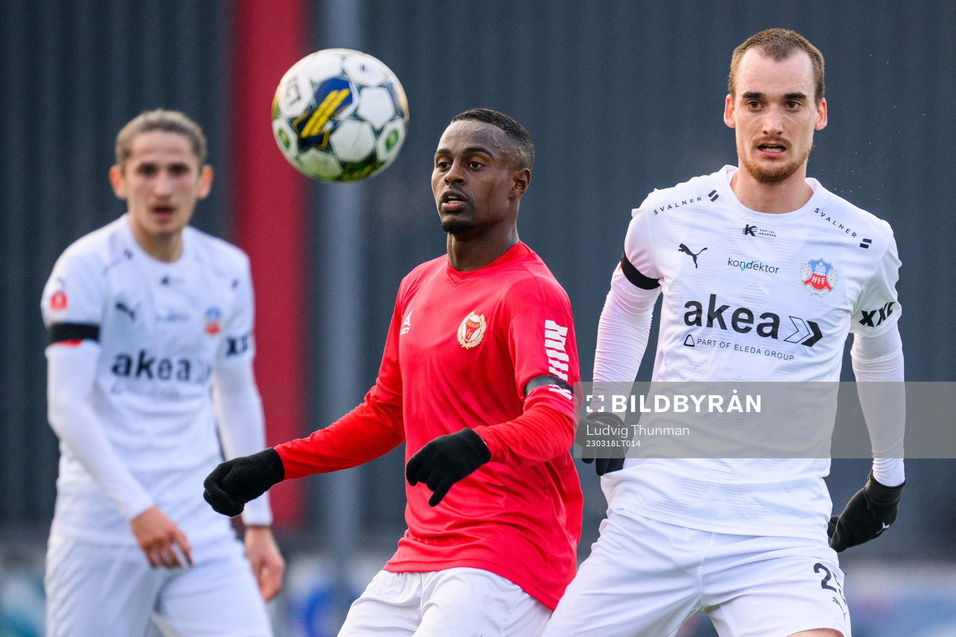 Kalmars Nahom Girmai Netabay och Helsingborgs Adam Hellborg