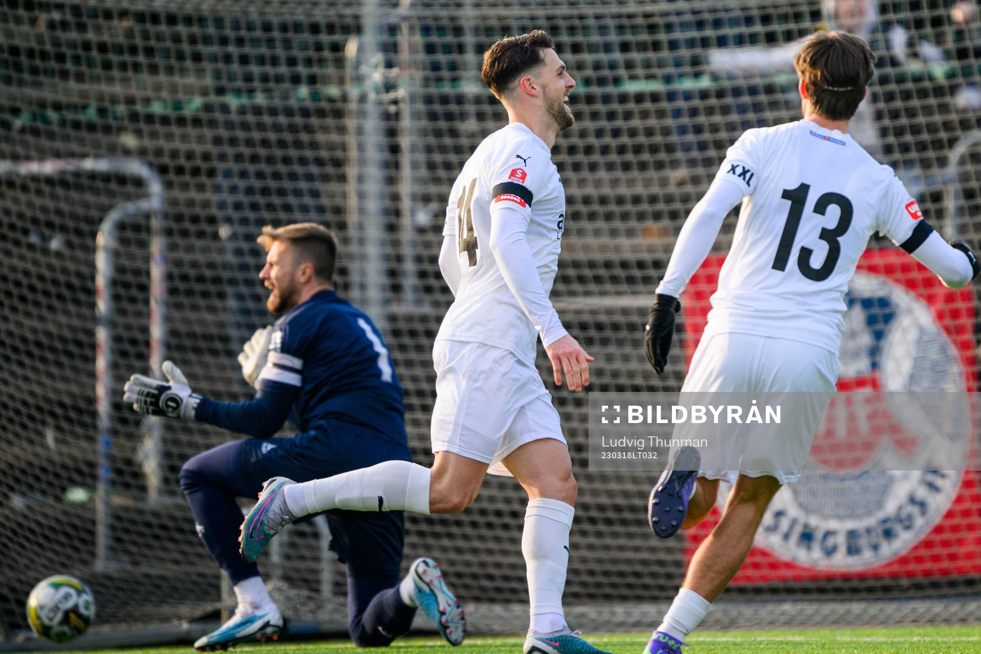 Helsingborgs Oliver Stojanovic Fredin jublar med Wilhelm