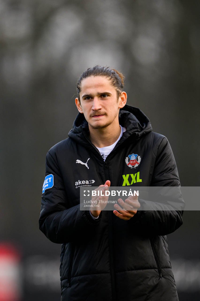 Helsingborgs Ervin Gigovic tackar publiken