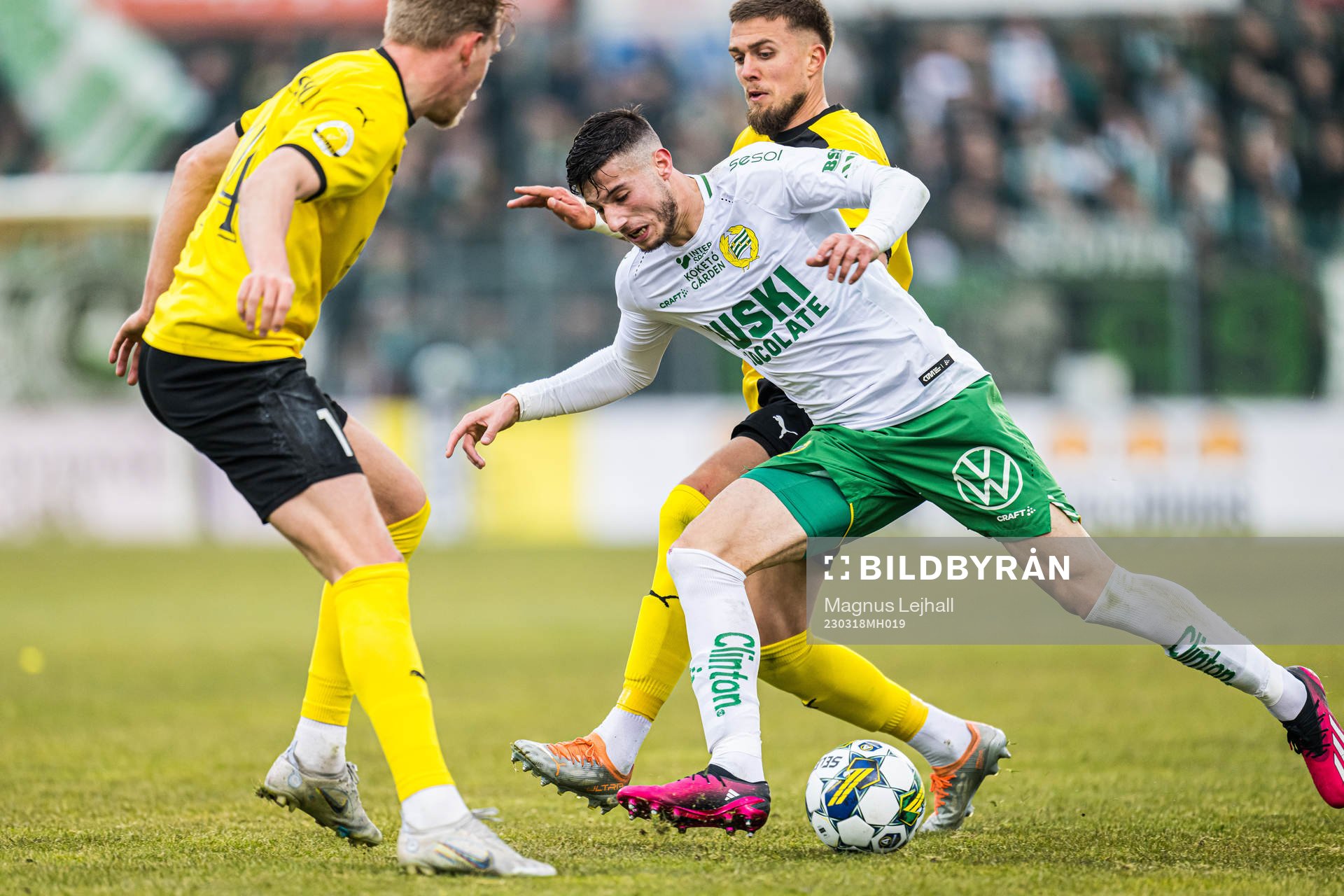 Hammarbys Viktor Djukanovic, Mjällbys Herman Johansson och