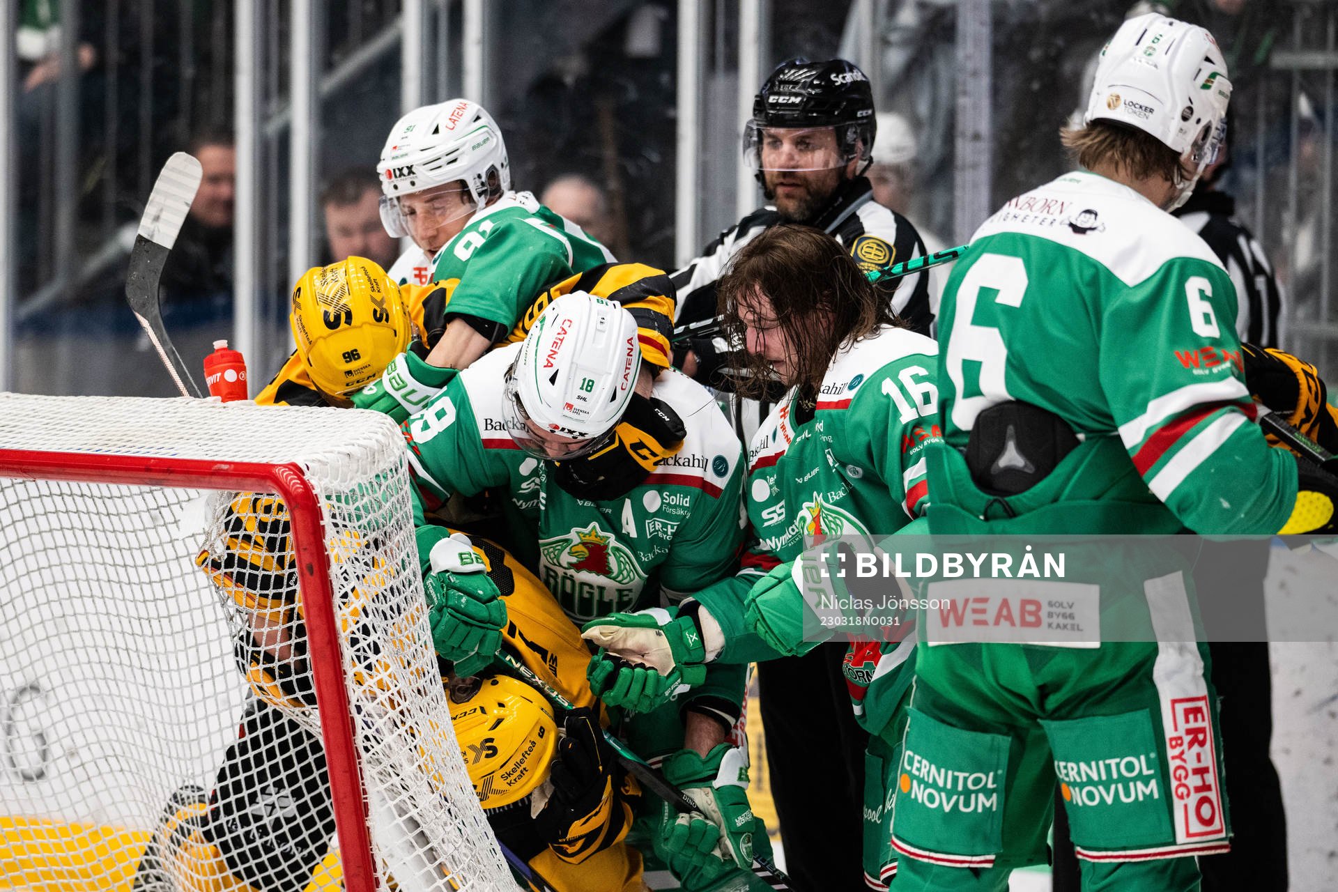 Skellefteås Måns Forsfjäll och Rickard Hugg mot Rögles