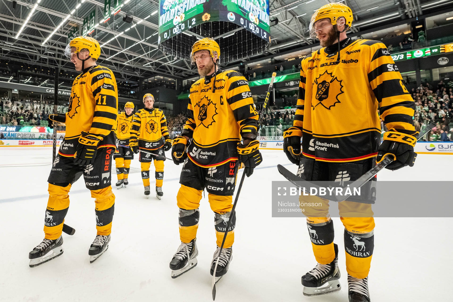 Skellefteås Oscar Möller  och Petter Granberg  jublar
