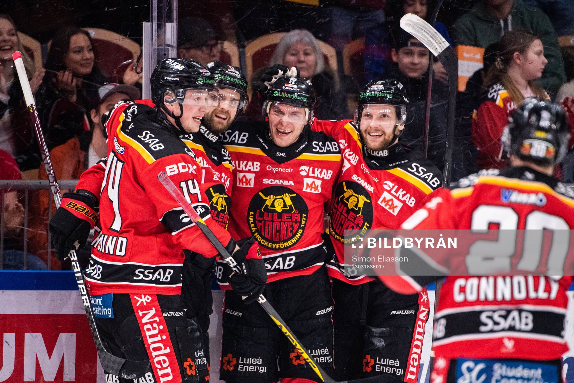 Luleås Joonas Rask jublar med Jonas Berglund, Pontus
