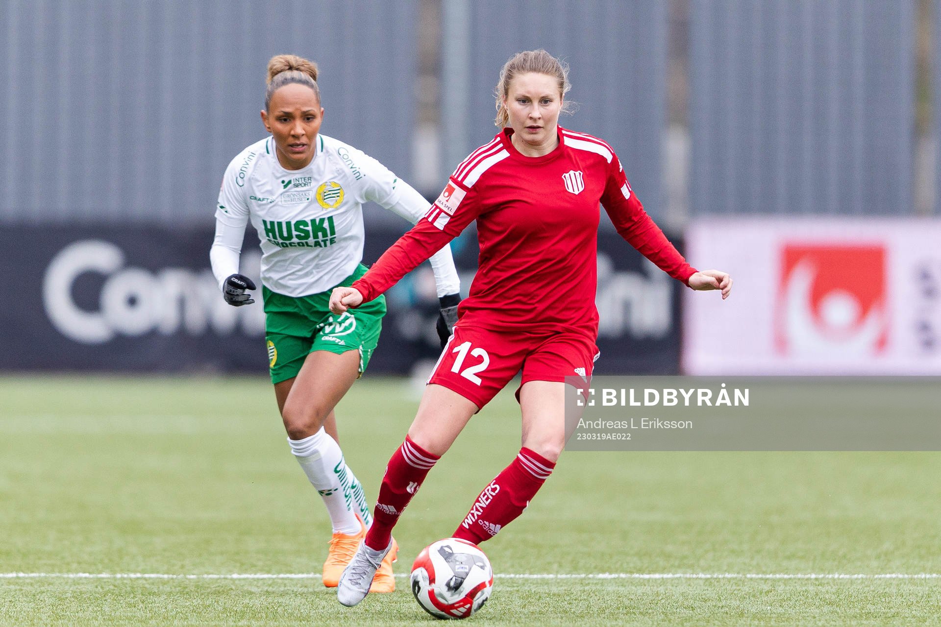 Hammarbys Madelen Janogy och Piteås Fanny Andersson