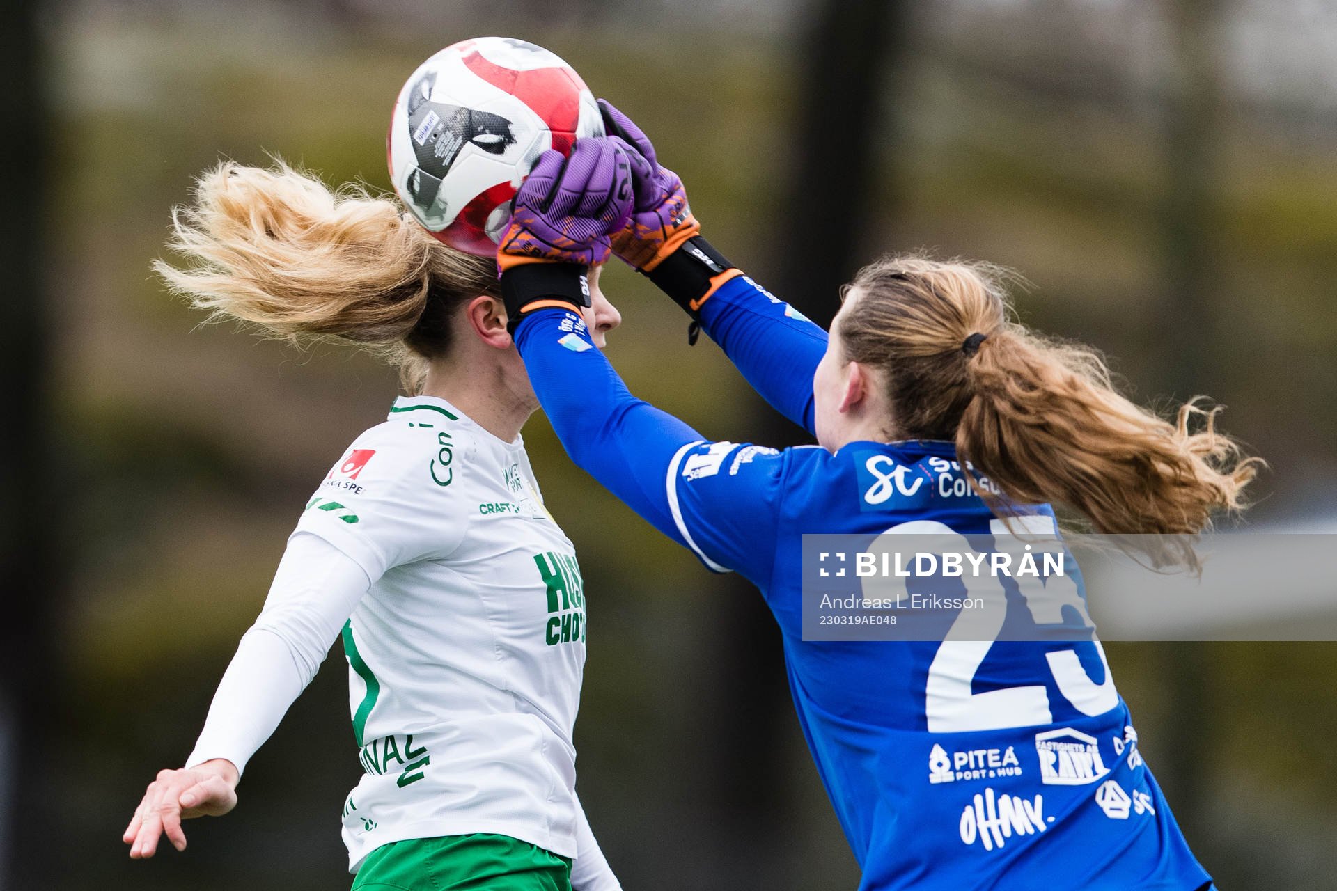 Hammarbys Matilda Vinberg och Piteås Samantha Leshnak
