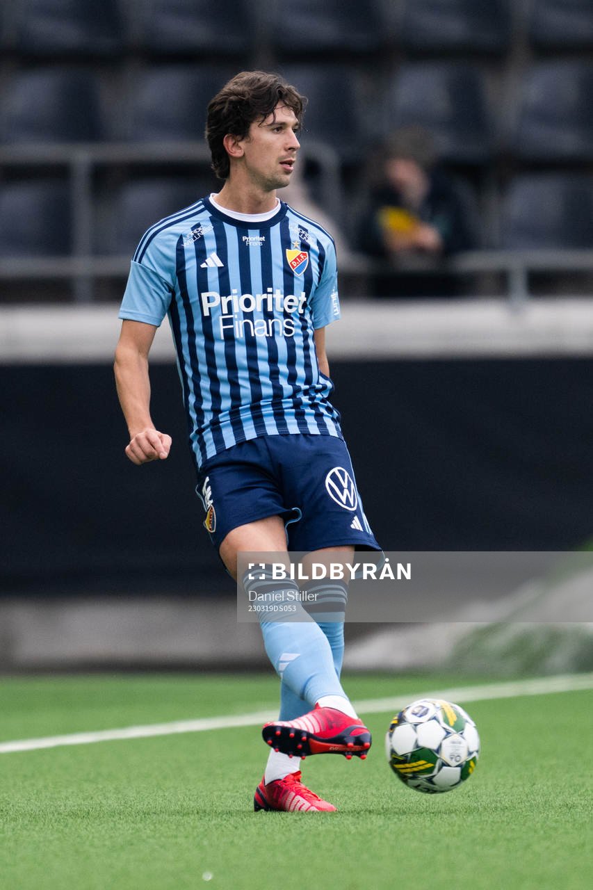 Djurgårdens Gustav Wikheim