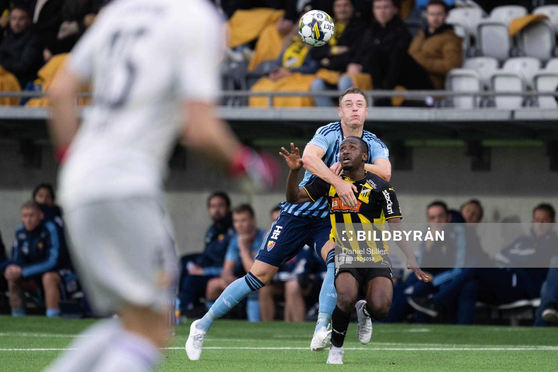 Djurgårdens Jesper Löfgren och Häckens Ibrahim Sadiq